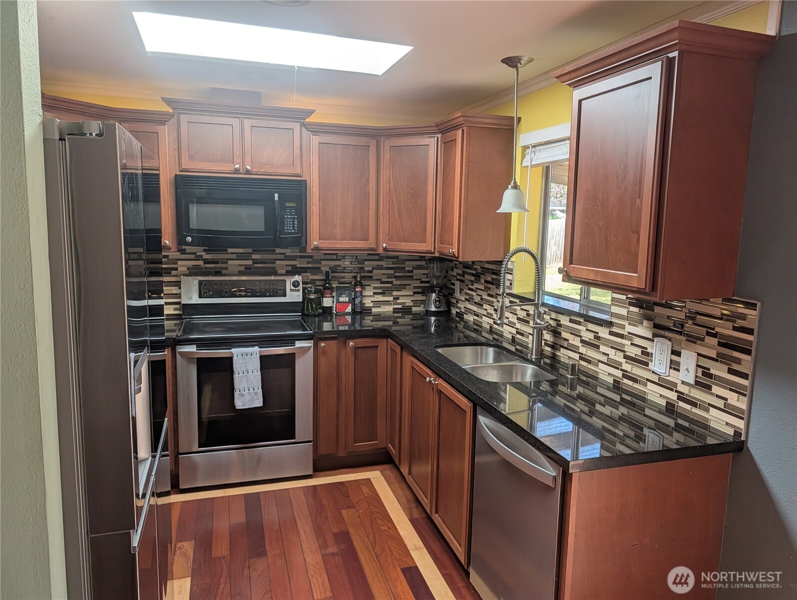 main property photo 2