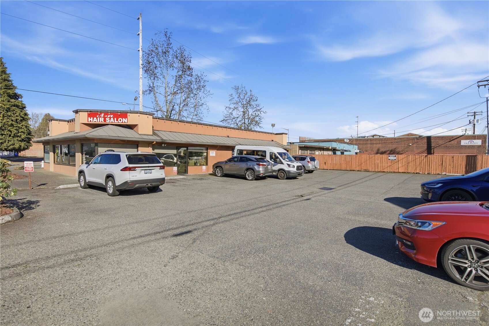 main property photo 5