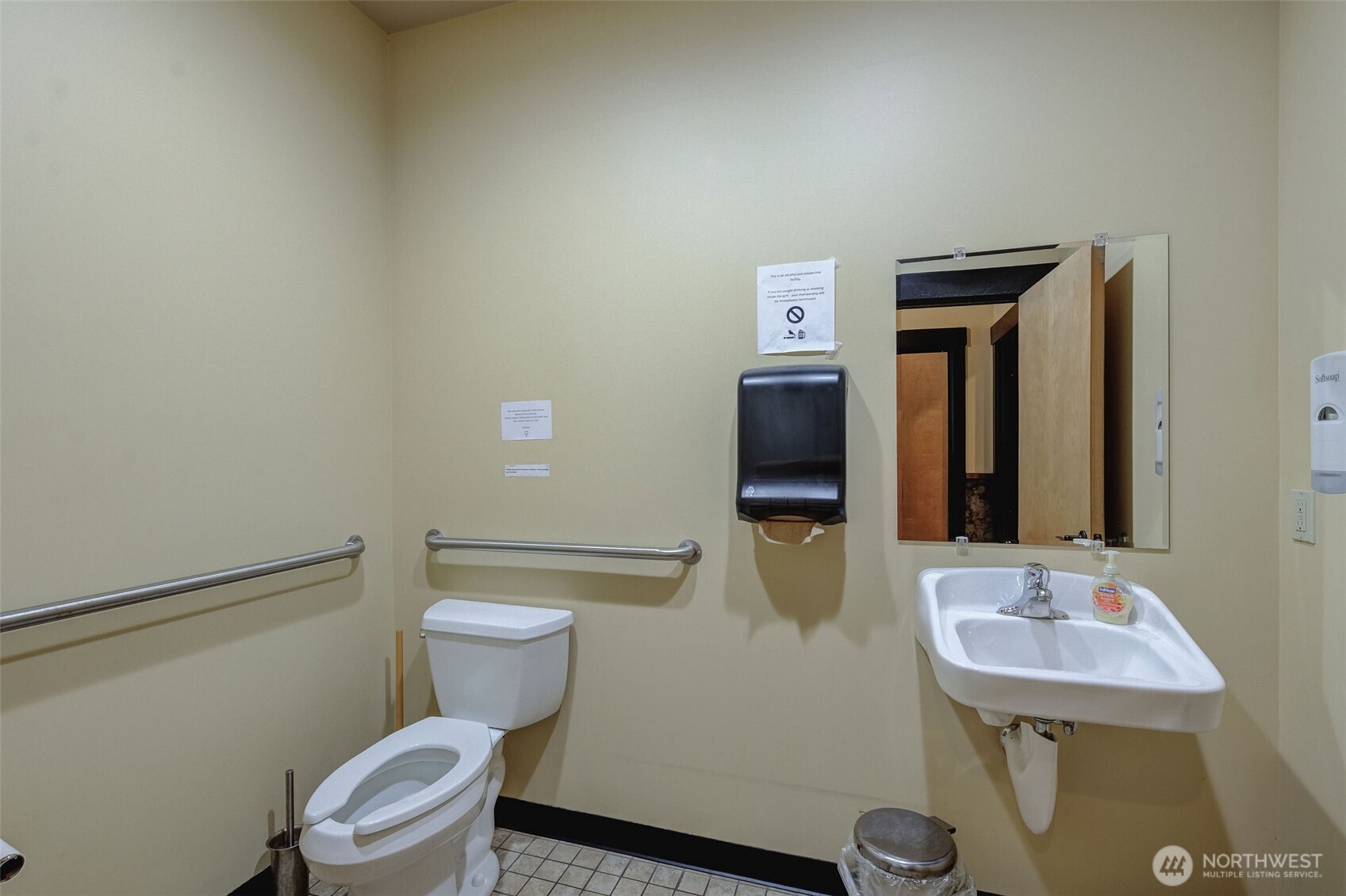 main property photo 11