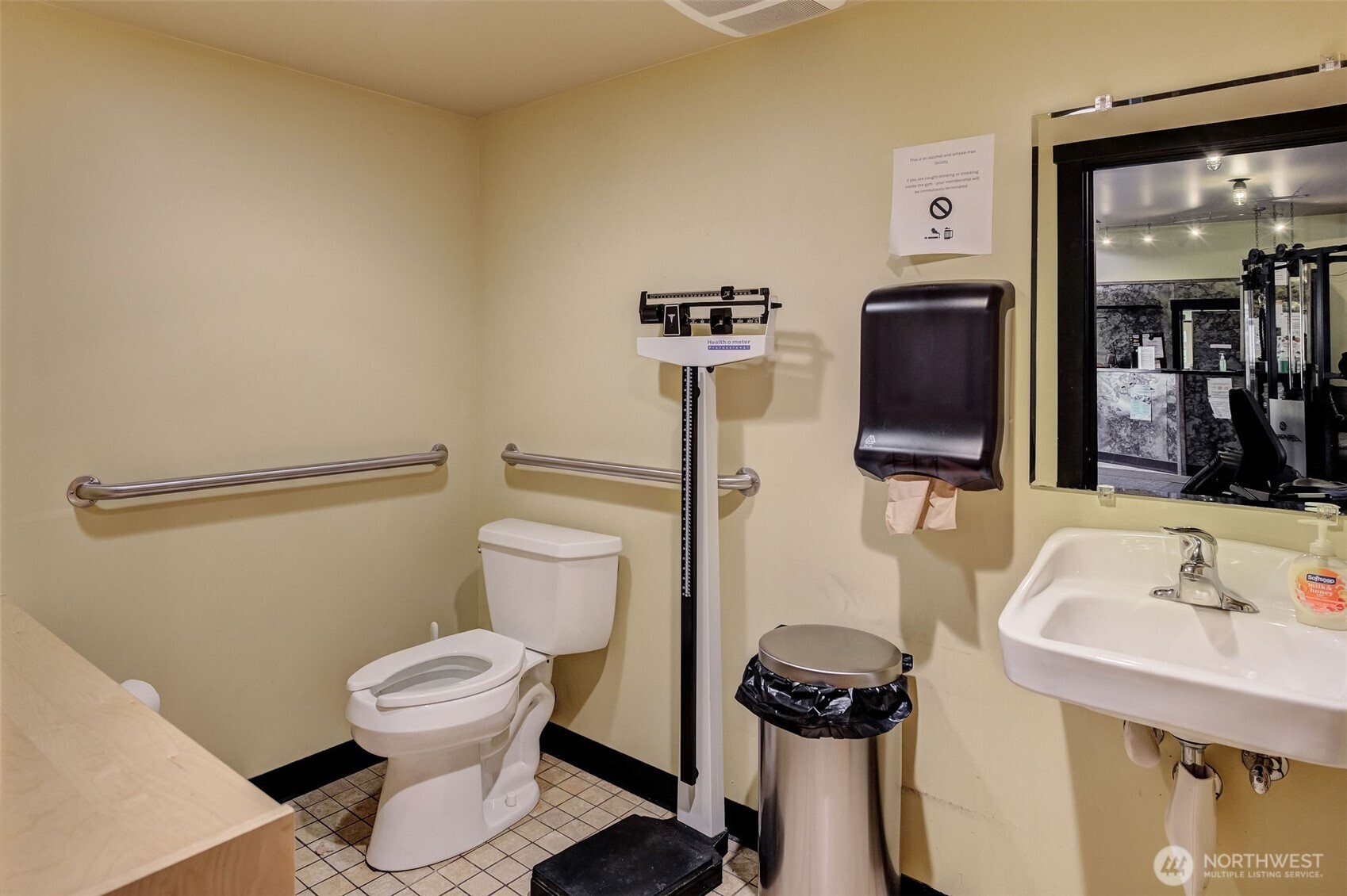 main property photo 5