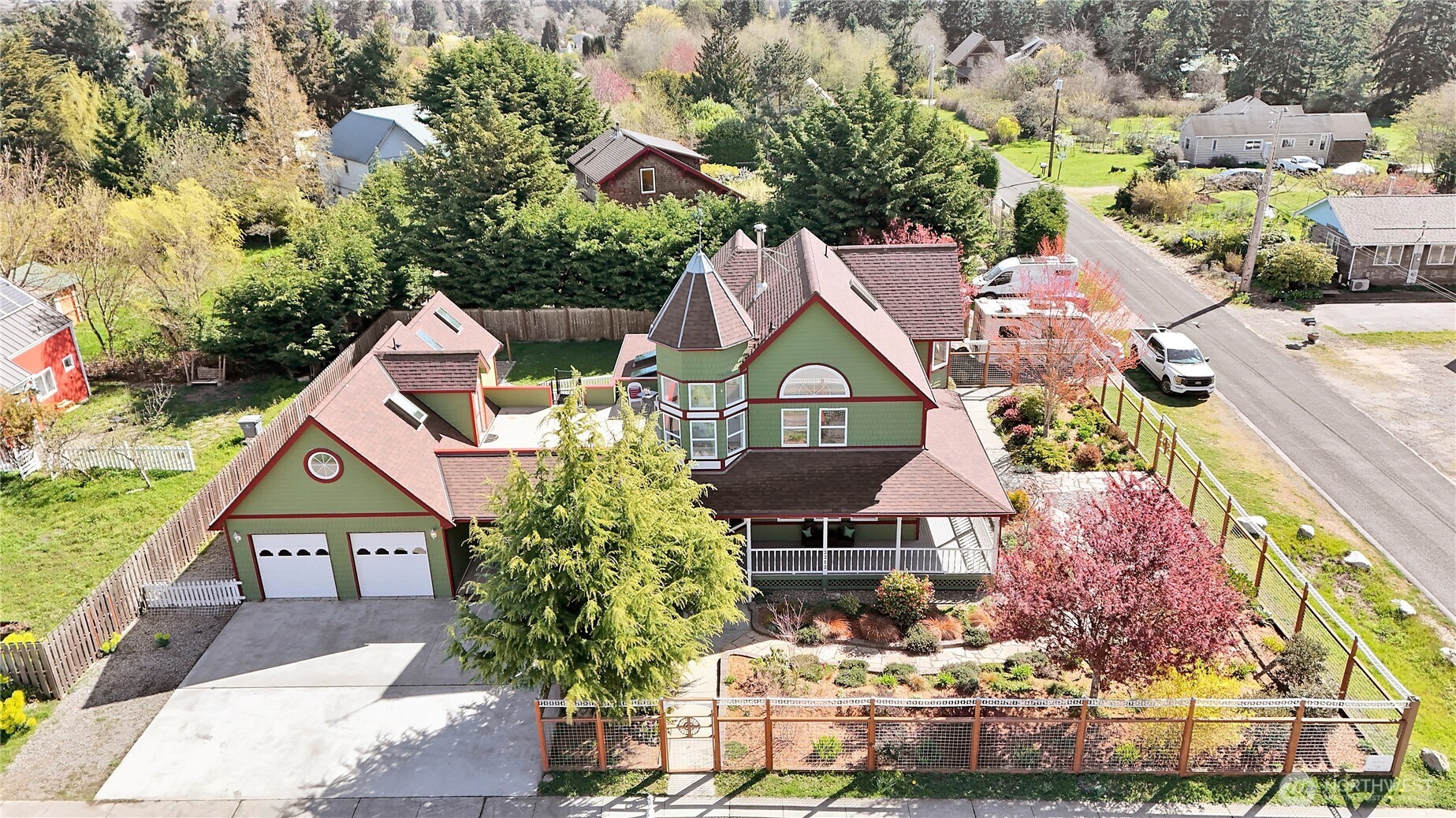 main property photo 39