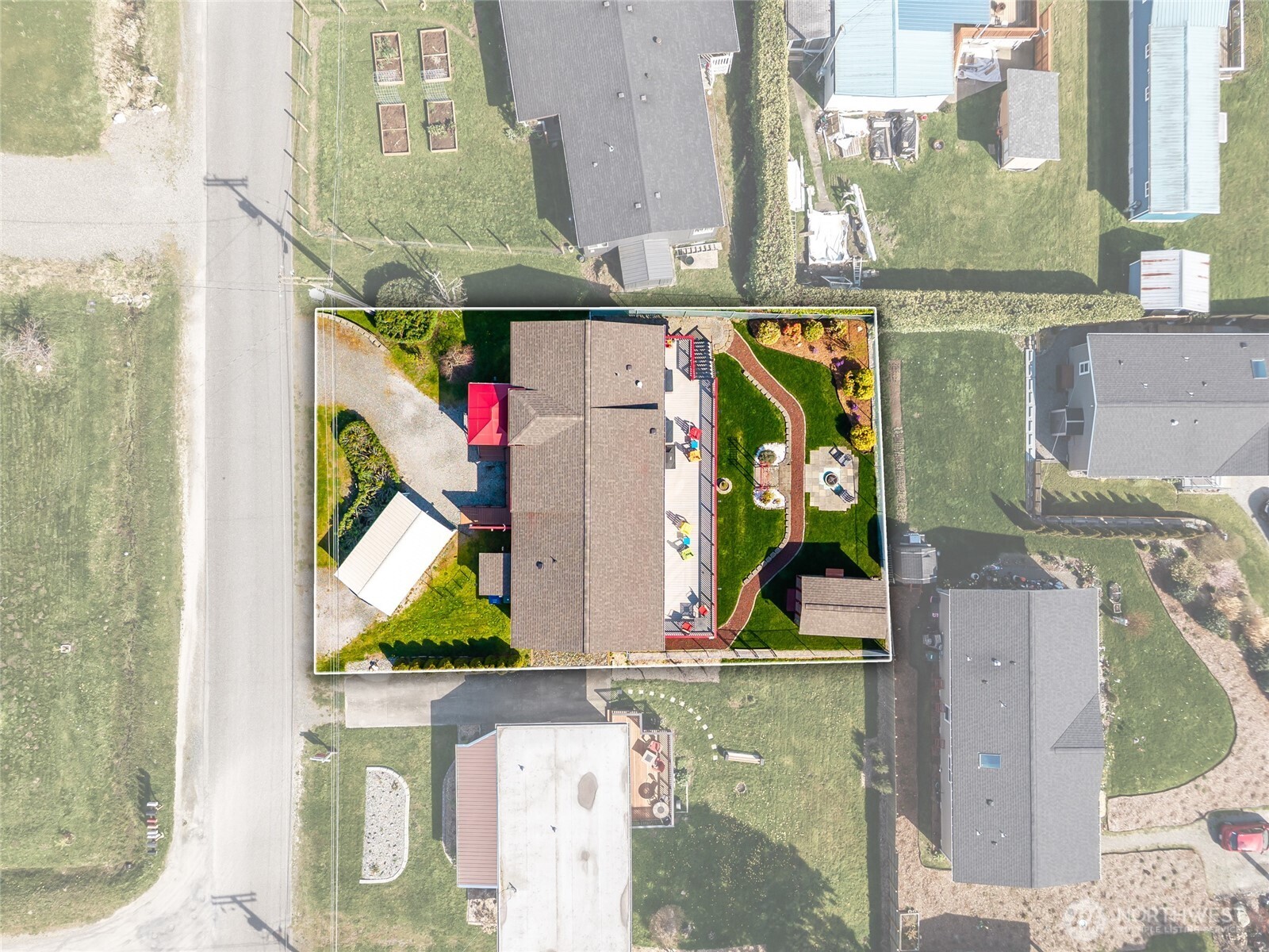 main property photo 31