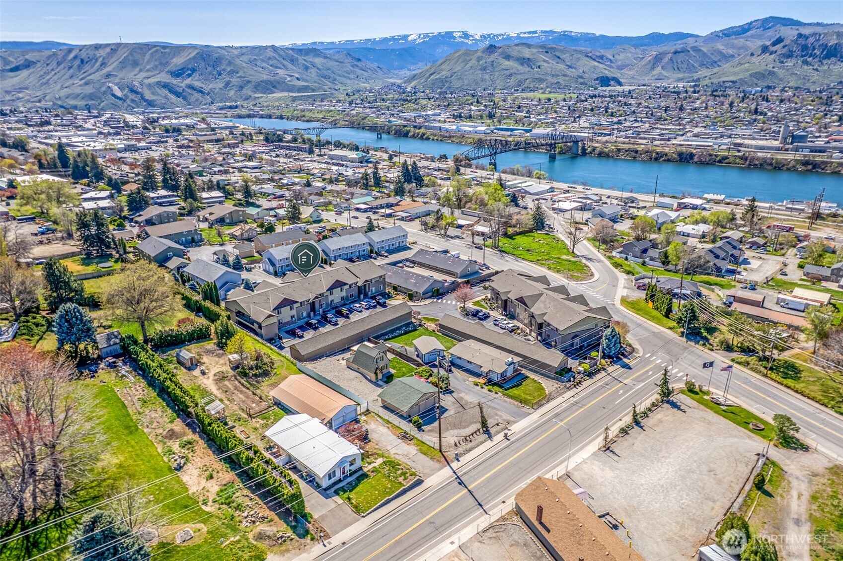 main property photo 32