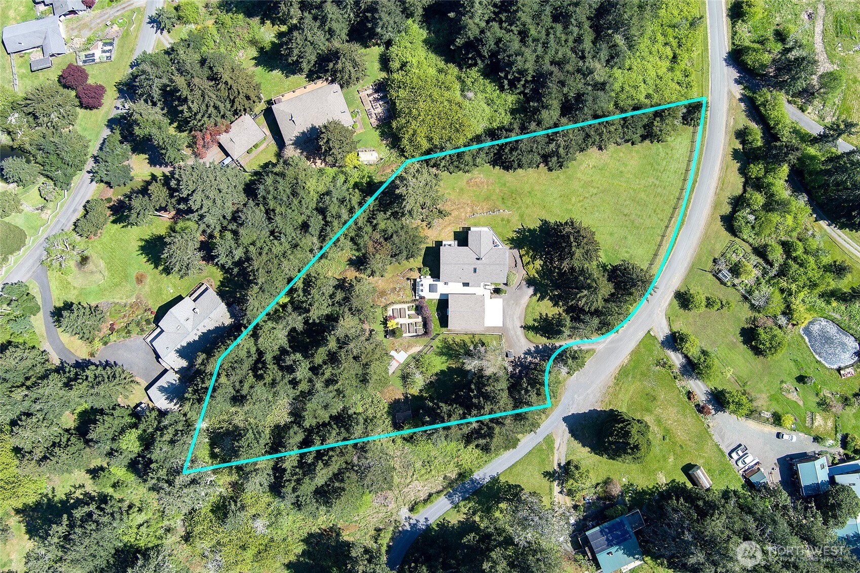 main property photo 7