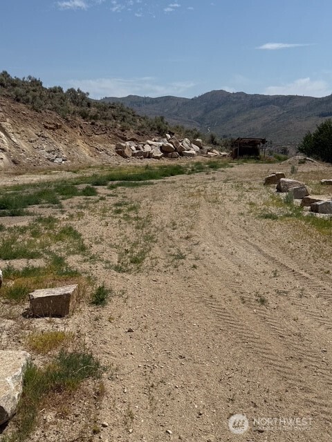 main property photo 25