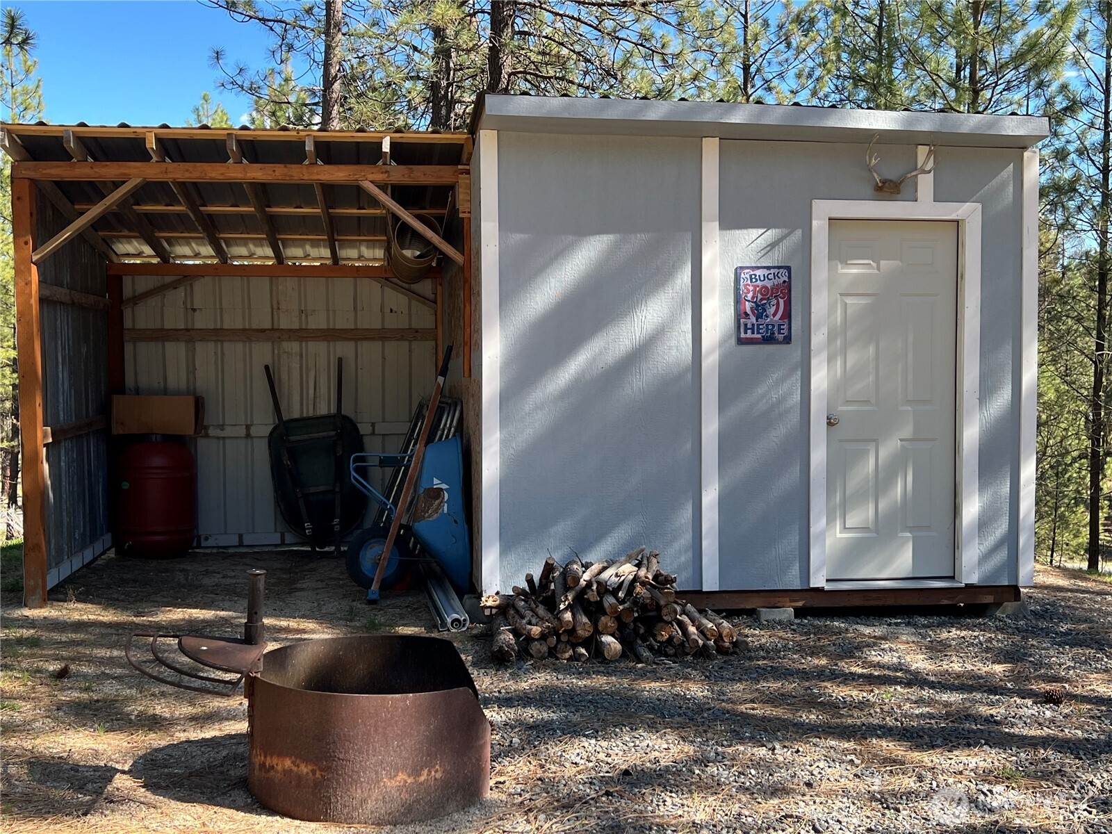 main property photo 23