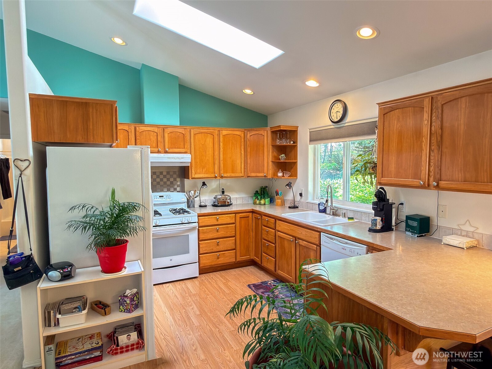 main property photo 5