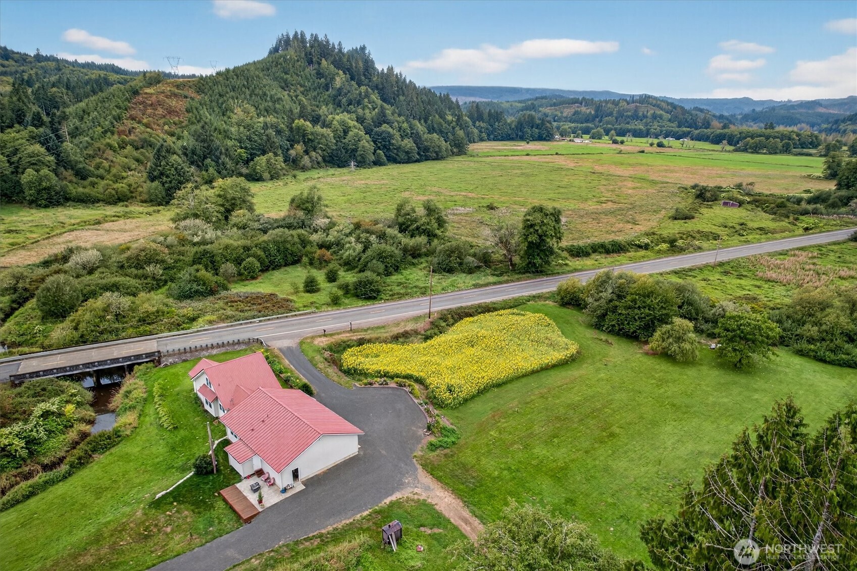 main property photo 26