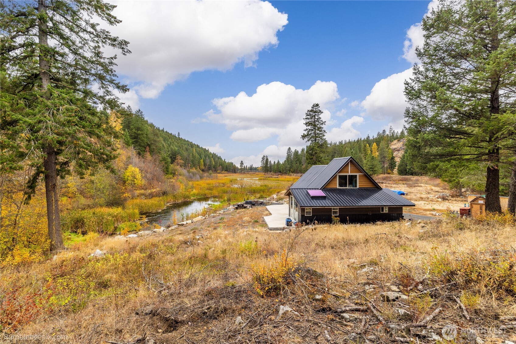 main property photo 13
