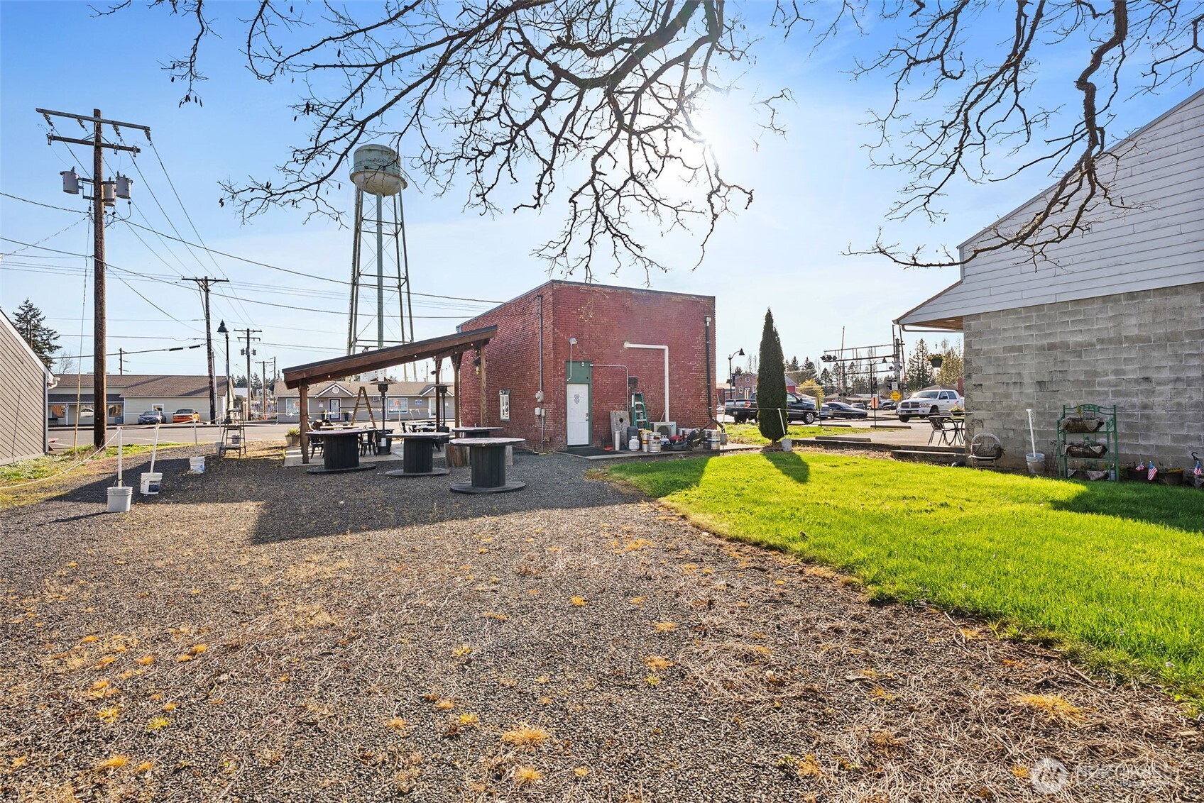 main property photo 21