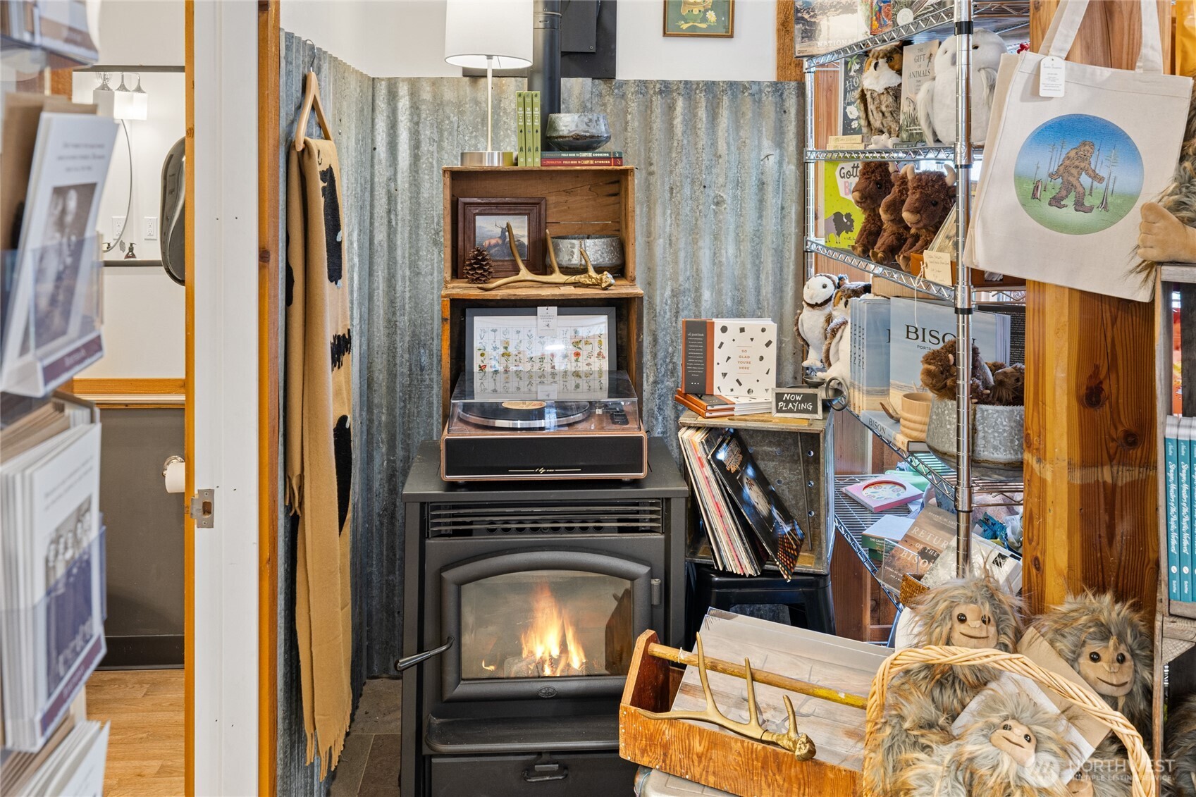 main property photo 38