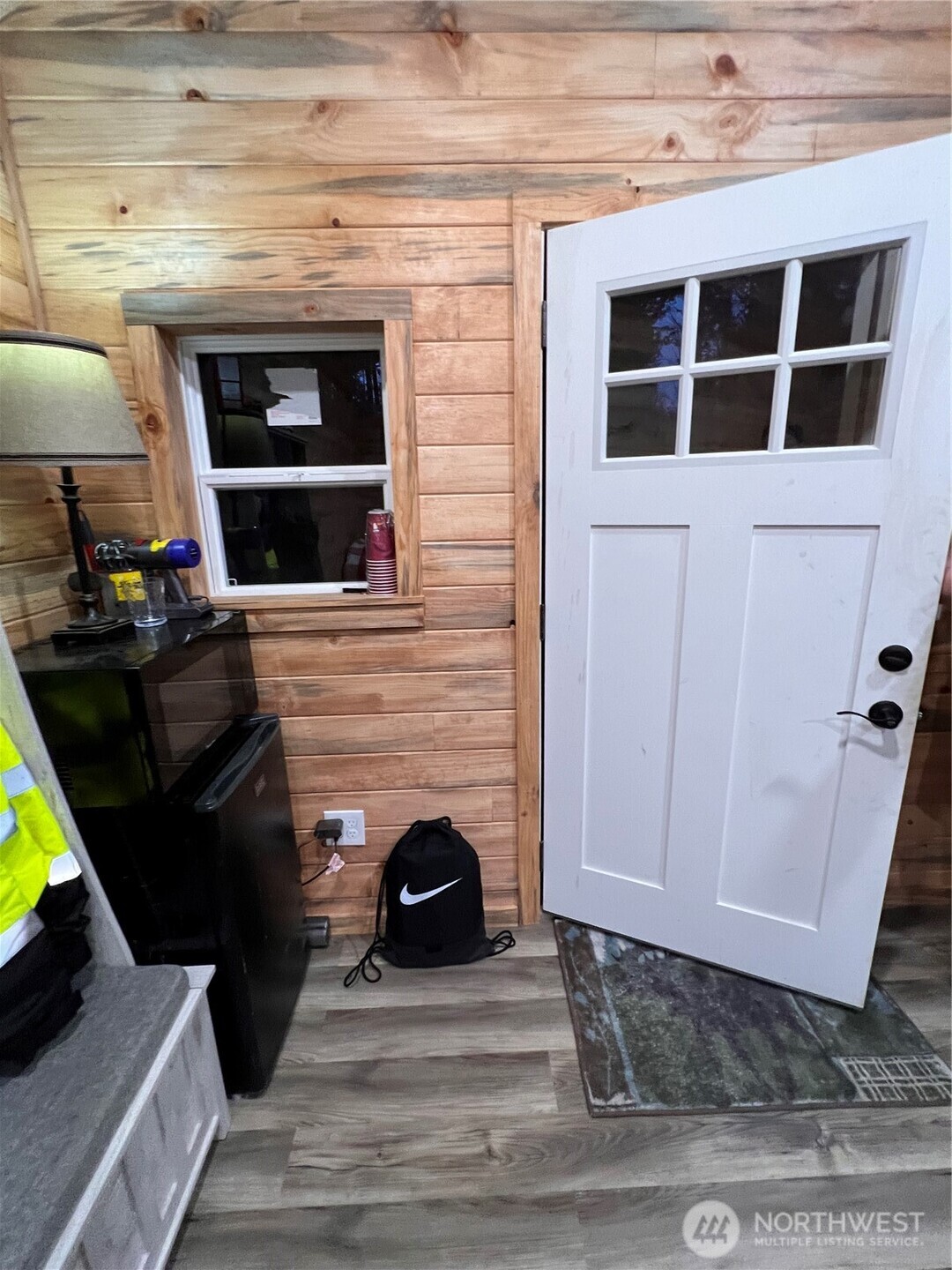 property viewer photo 7