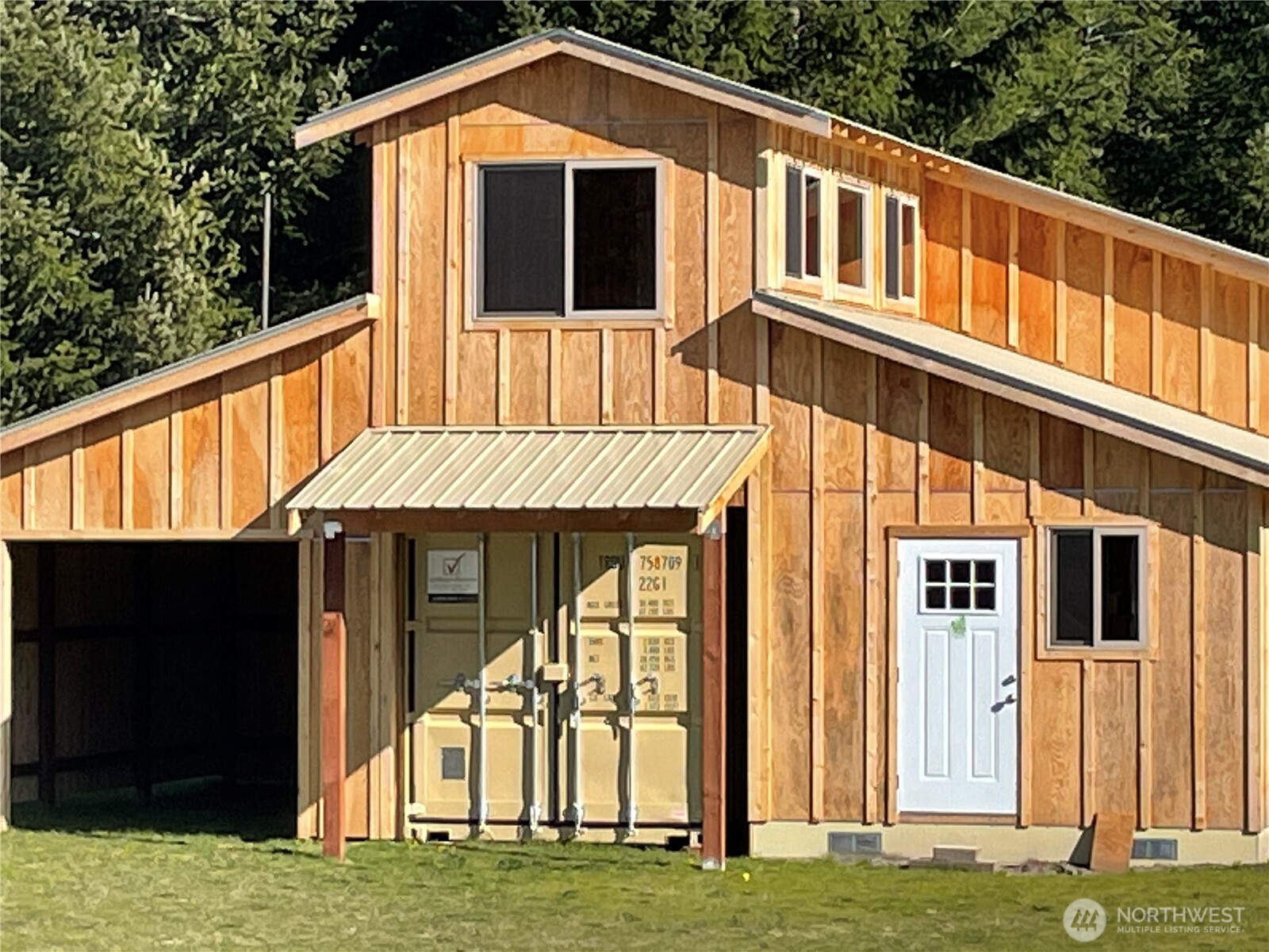 main property photo 21