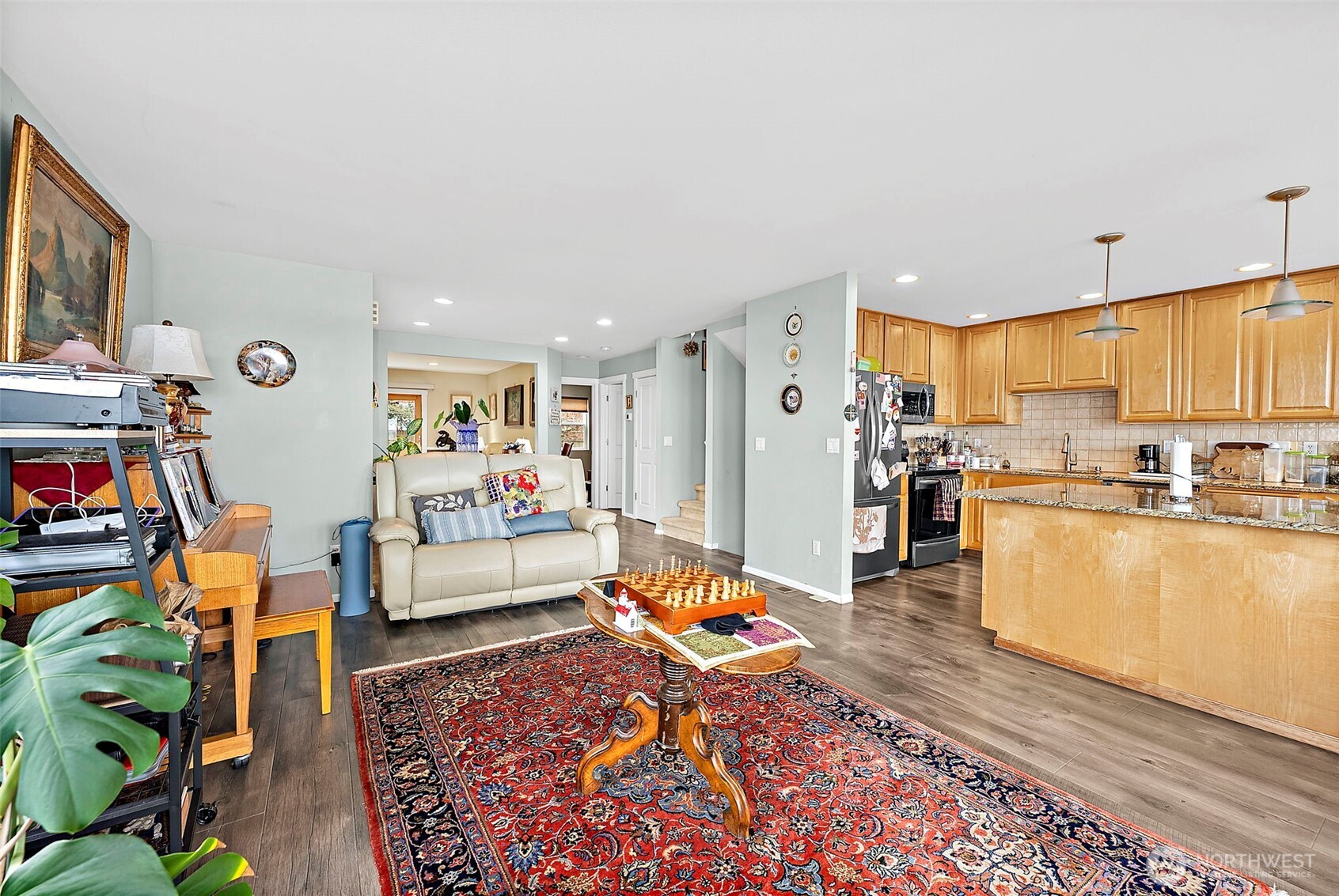 main property photo 13