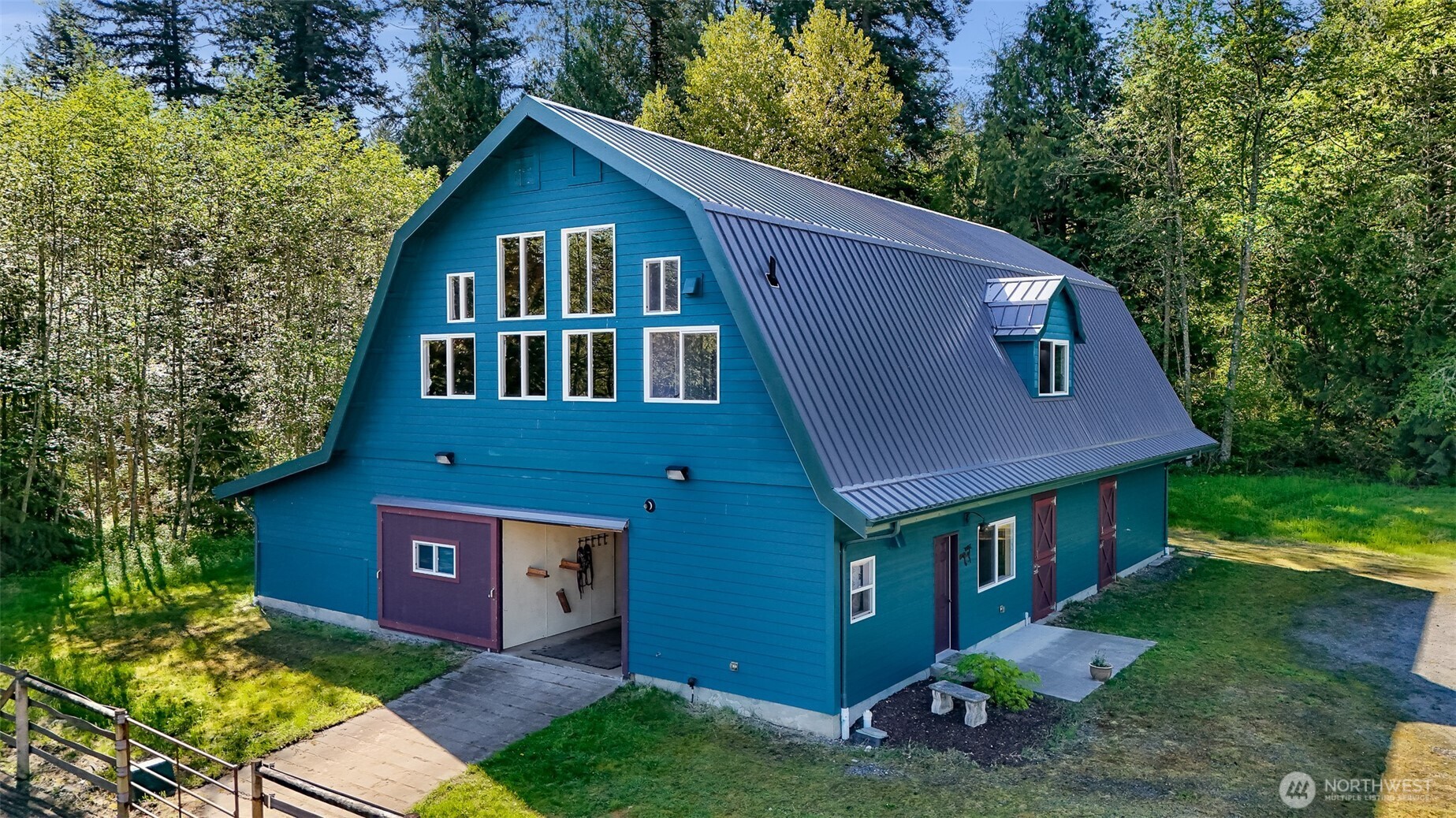 main property photo 5