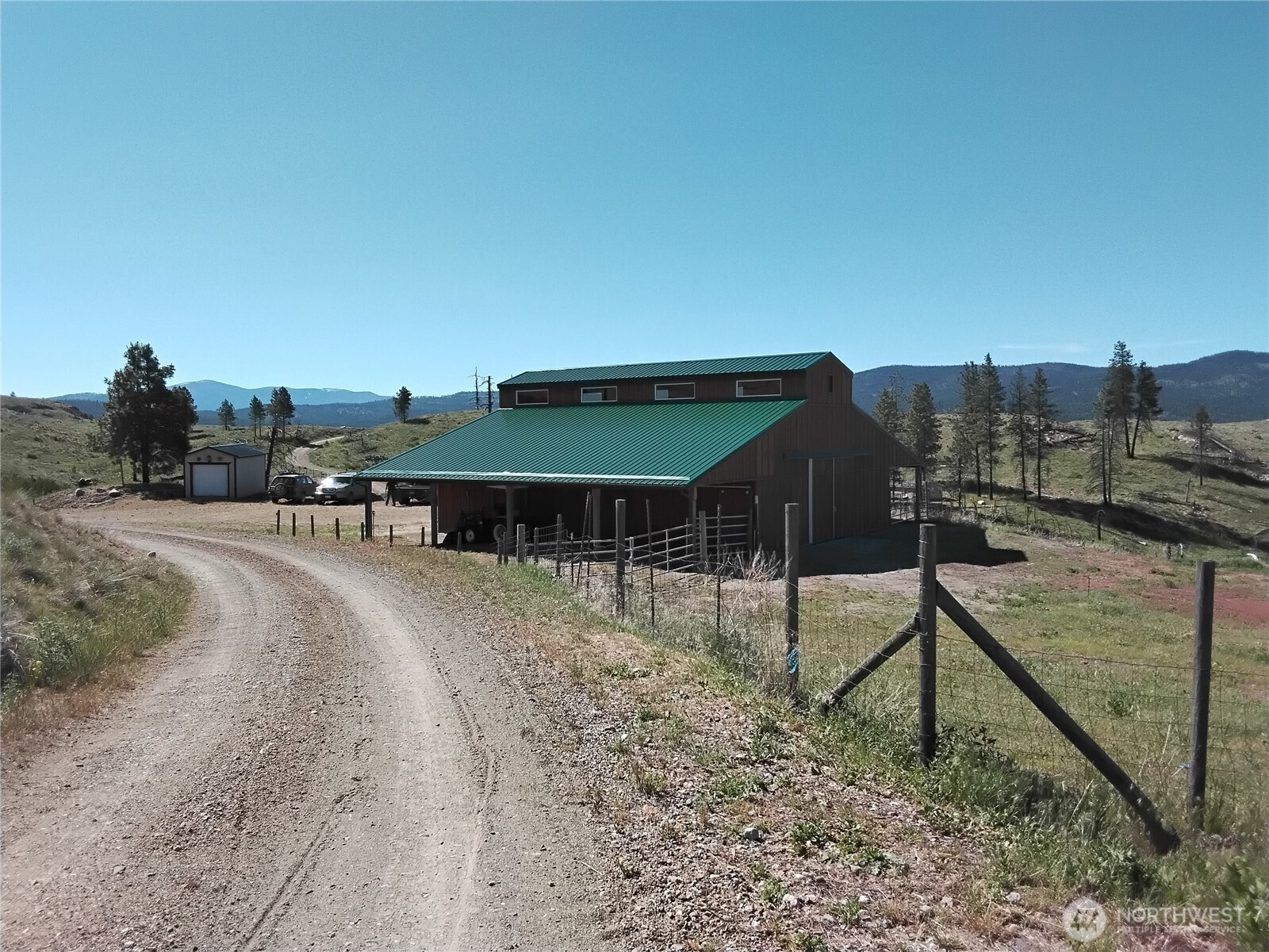 main property photo 38