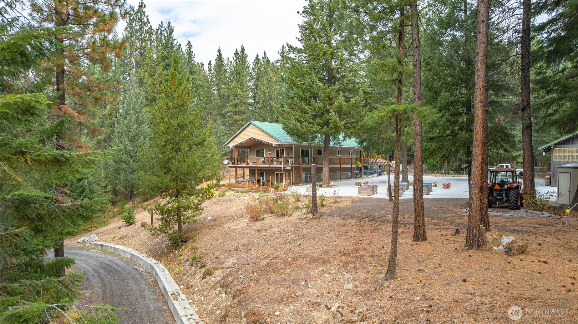 main property photo 2