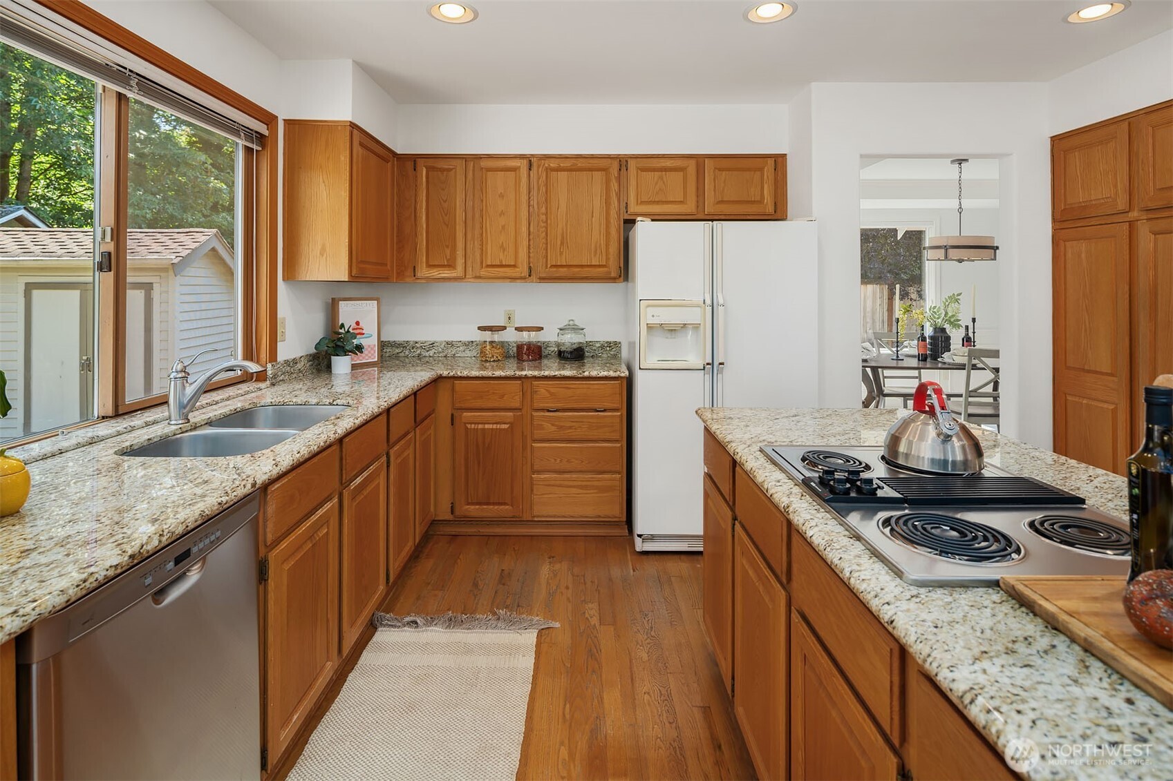 property viewer photo 11