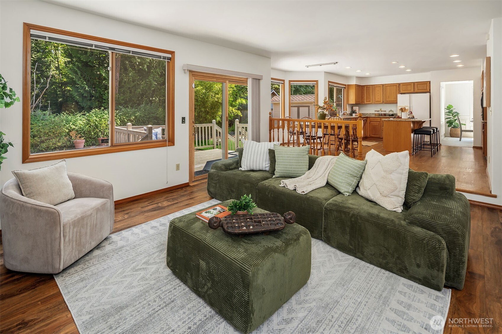 property viewer photo 14