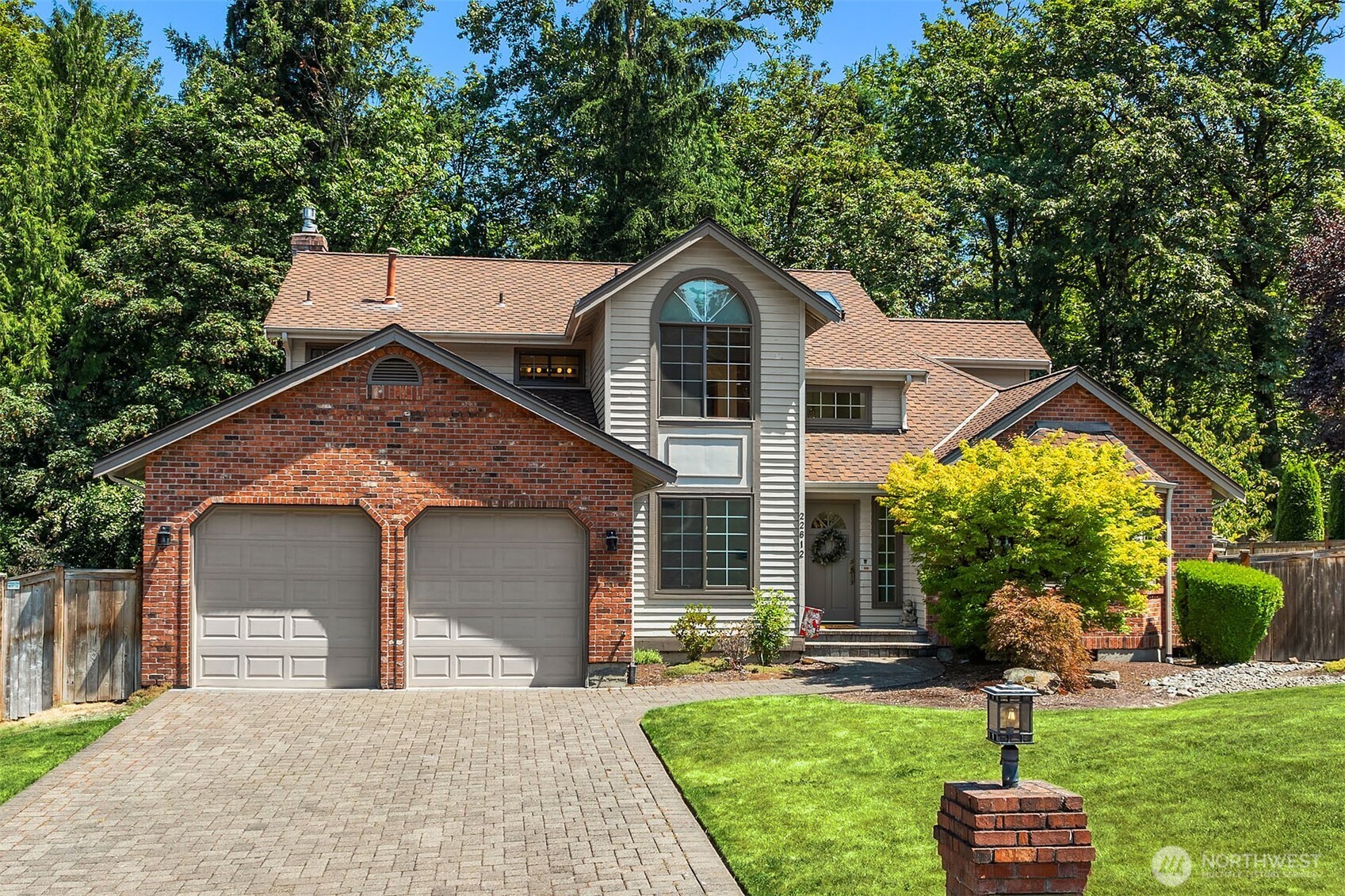 property viewer photo 2
