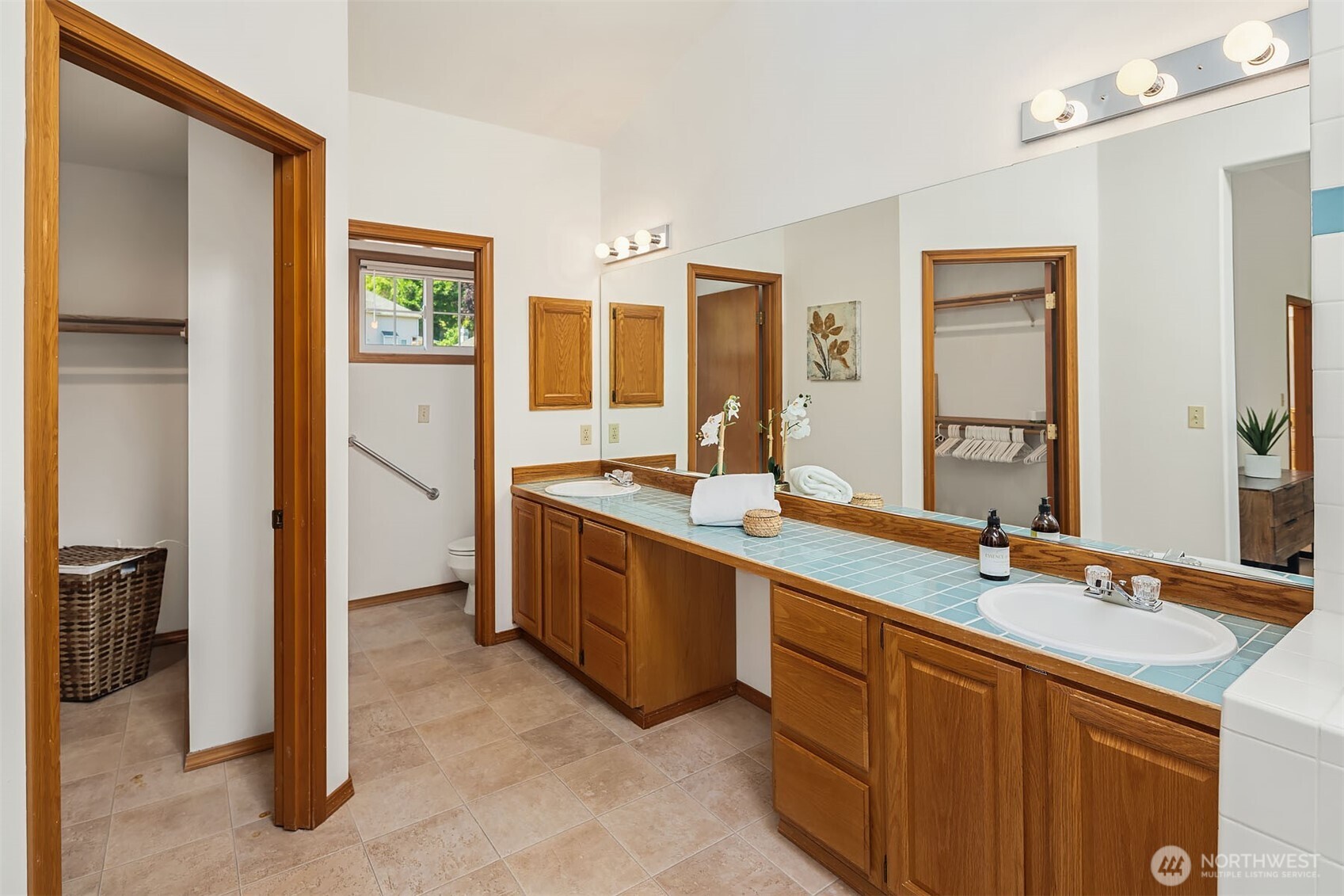 property viewer photo 22