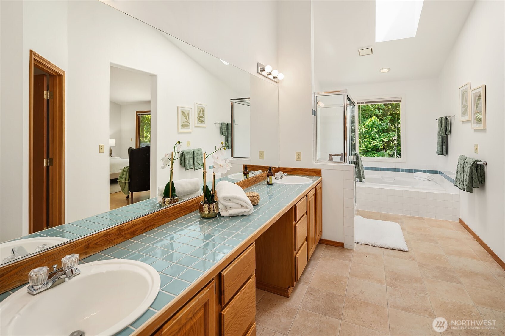 property viewer photo 23