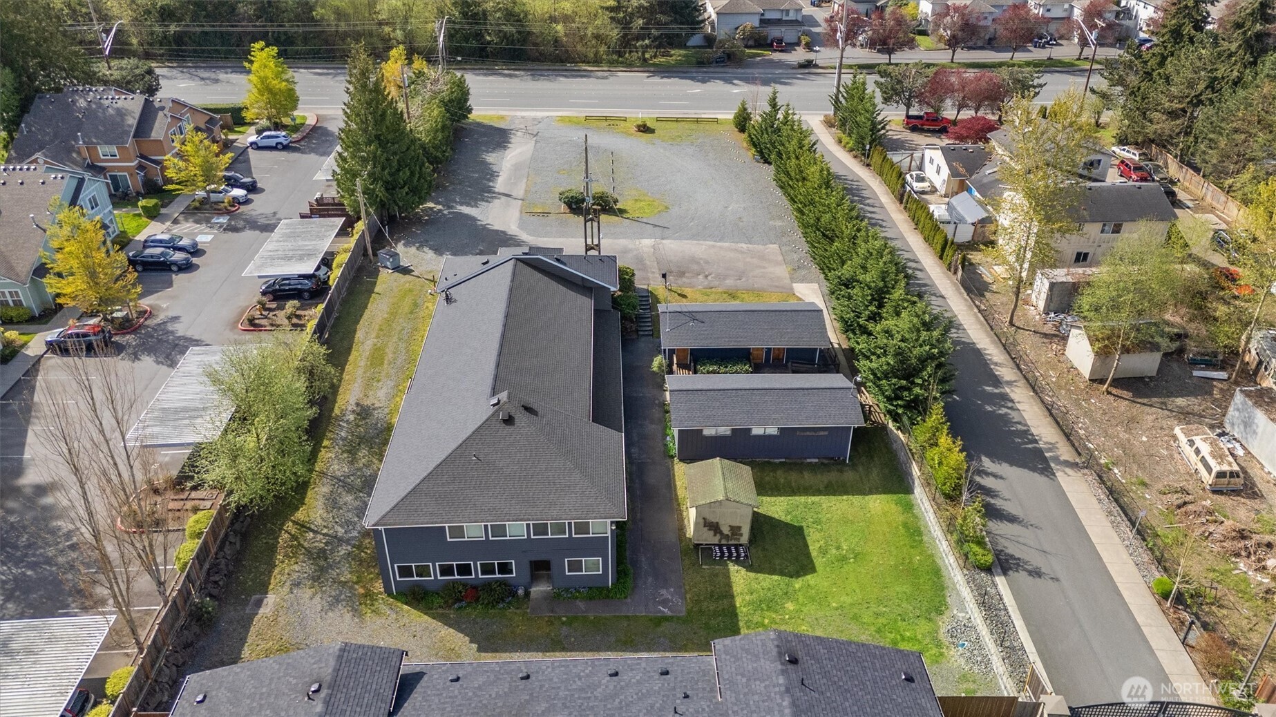 main property photo 15