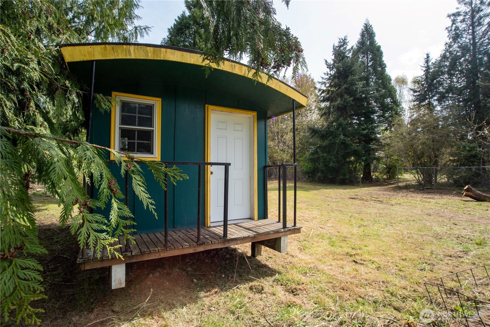 main property photo 11