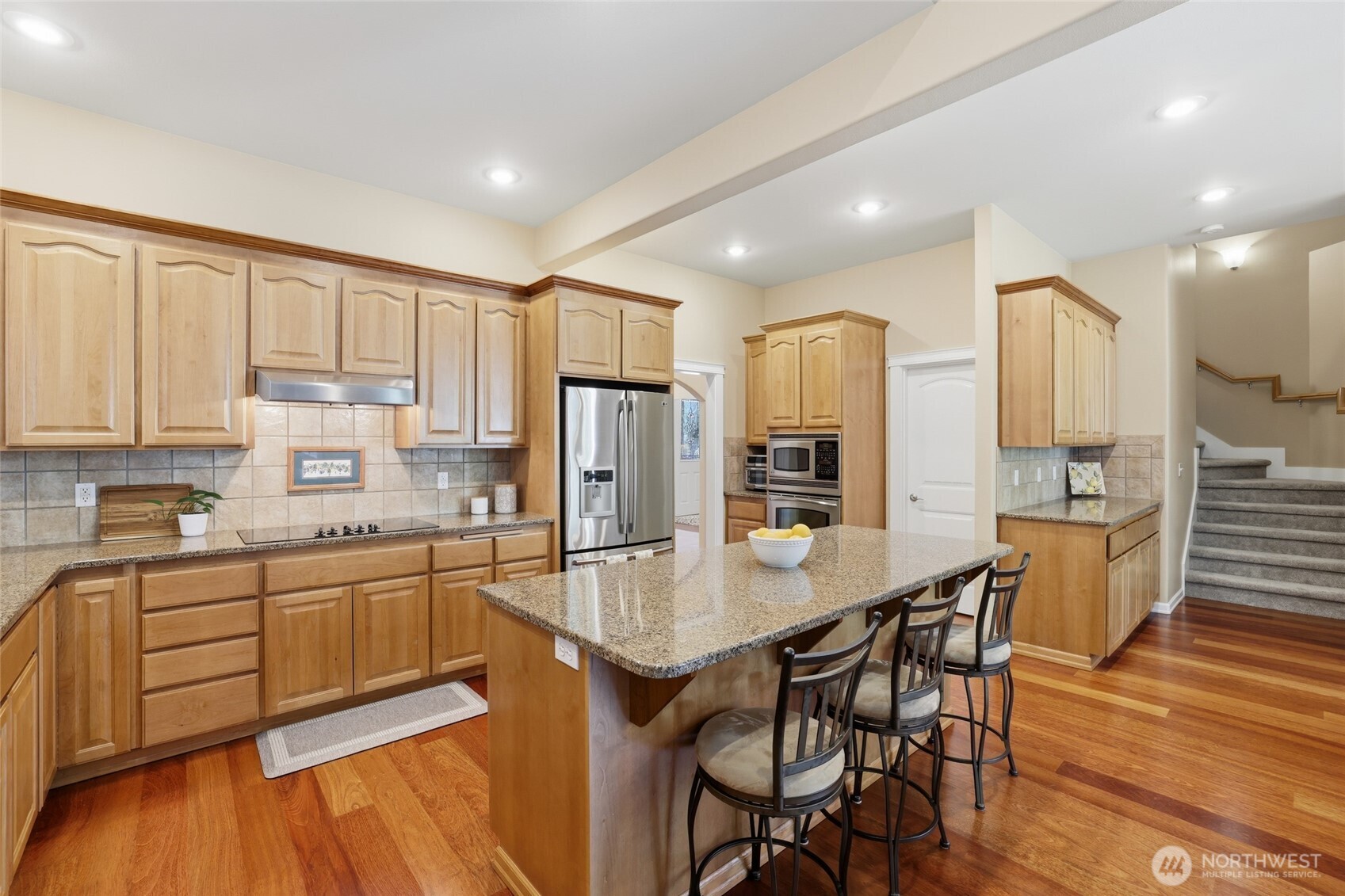 main property photo 14