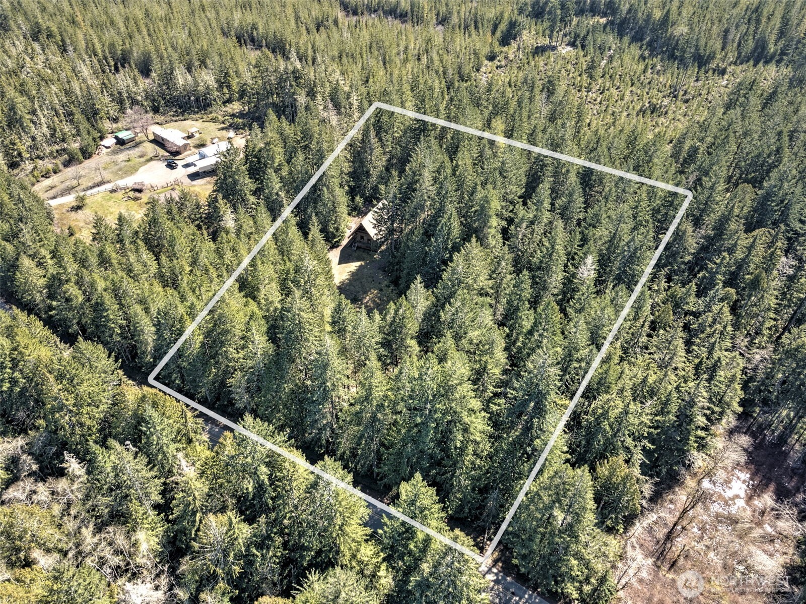 main property photo 23