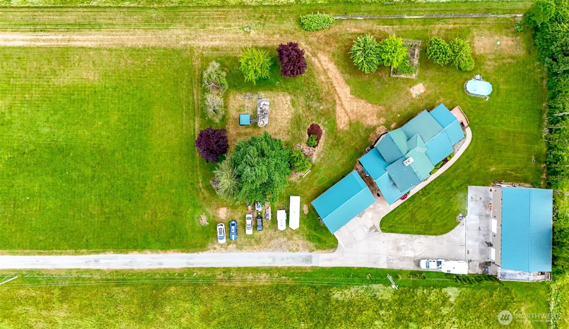 main property photo 4