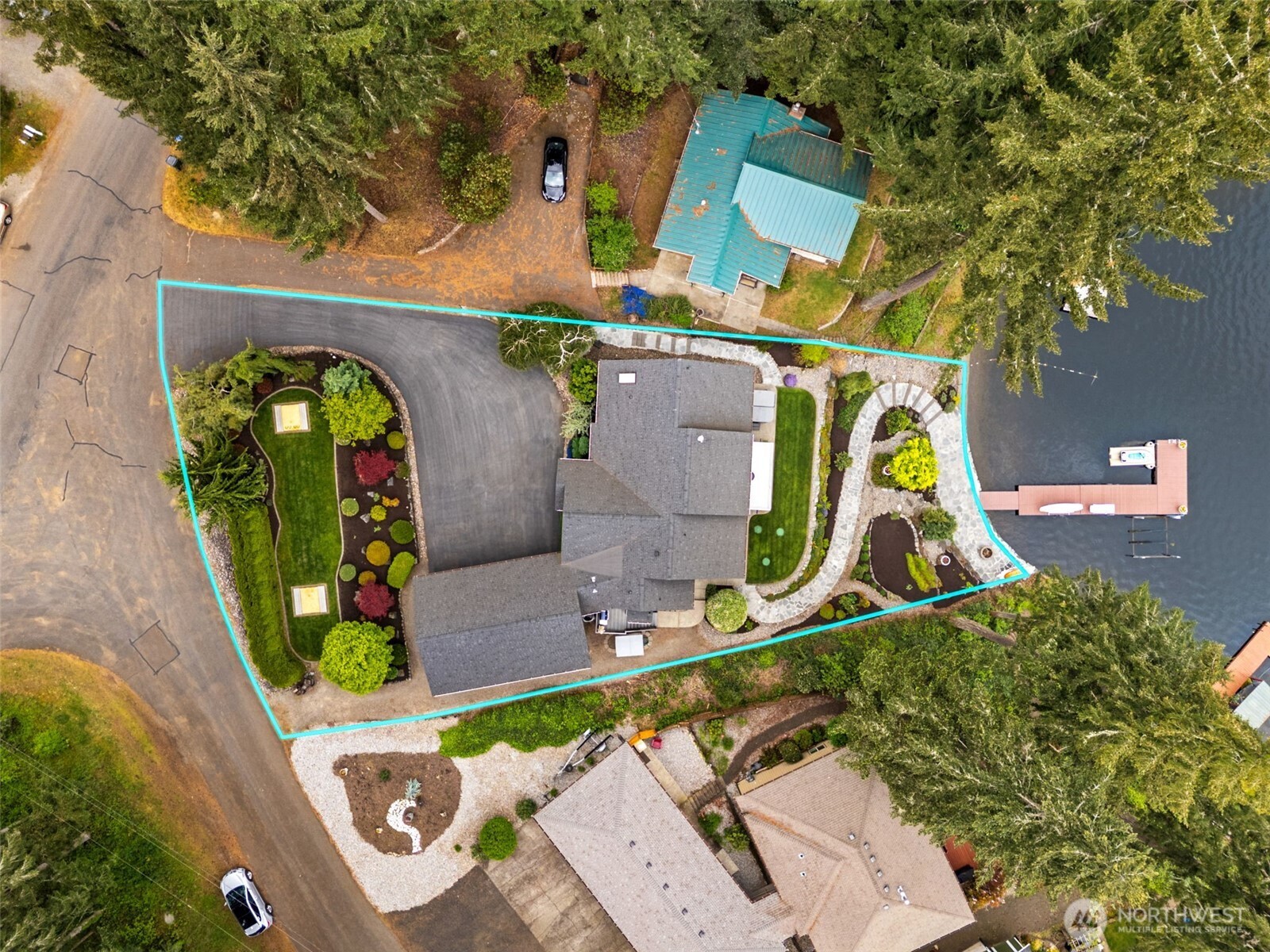 main property photo 16