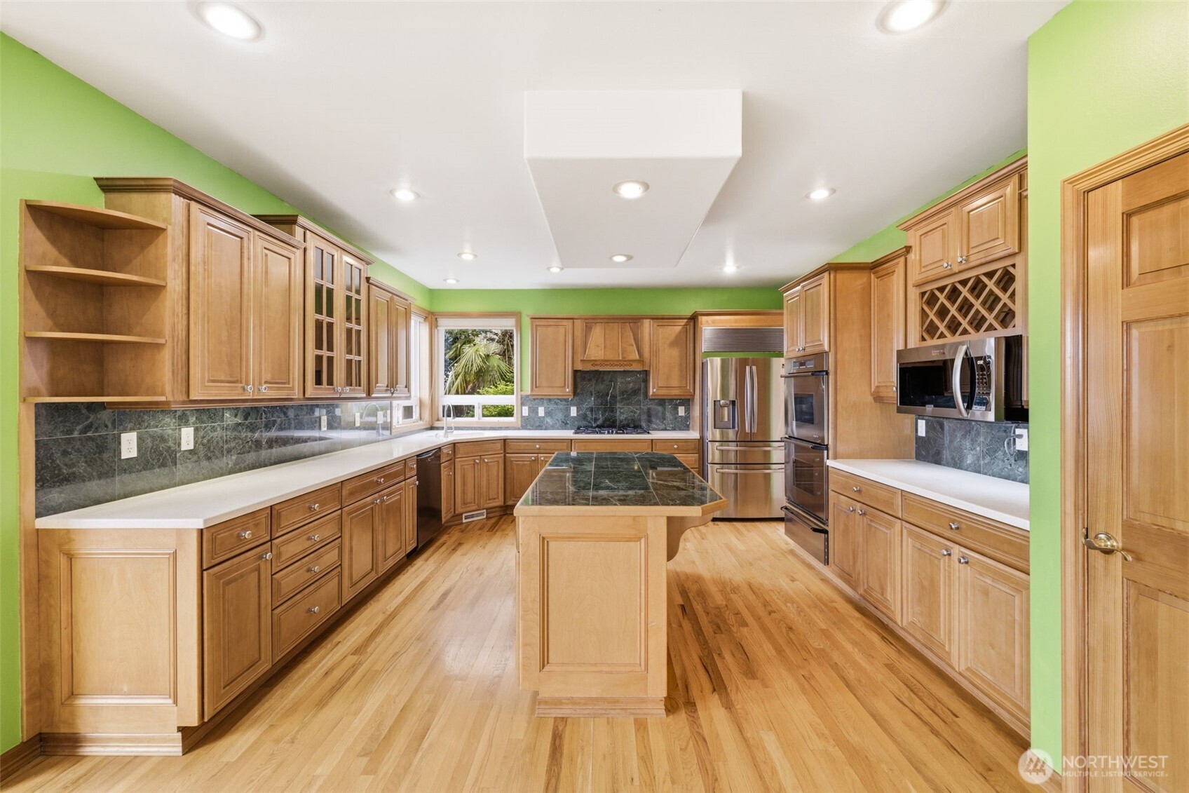 main property photo 15