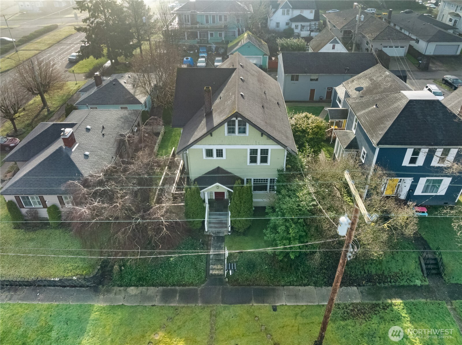 main property photo 23