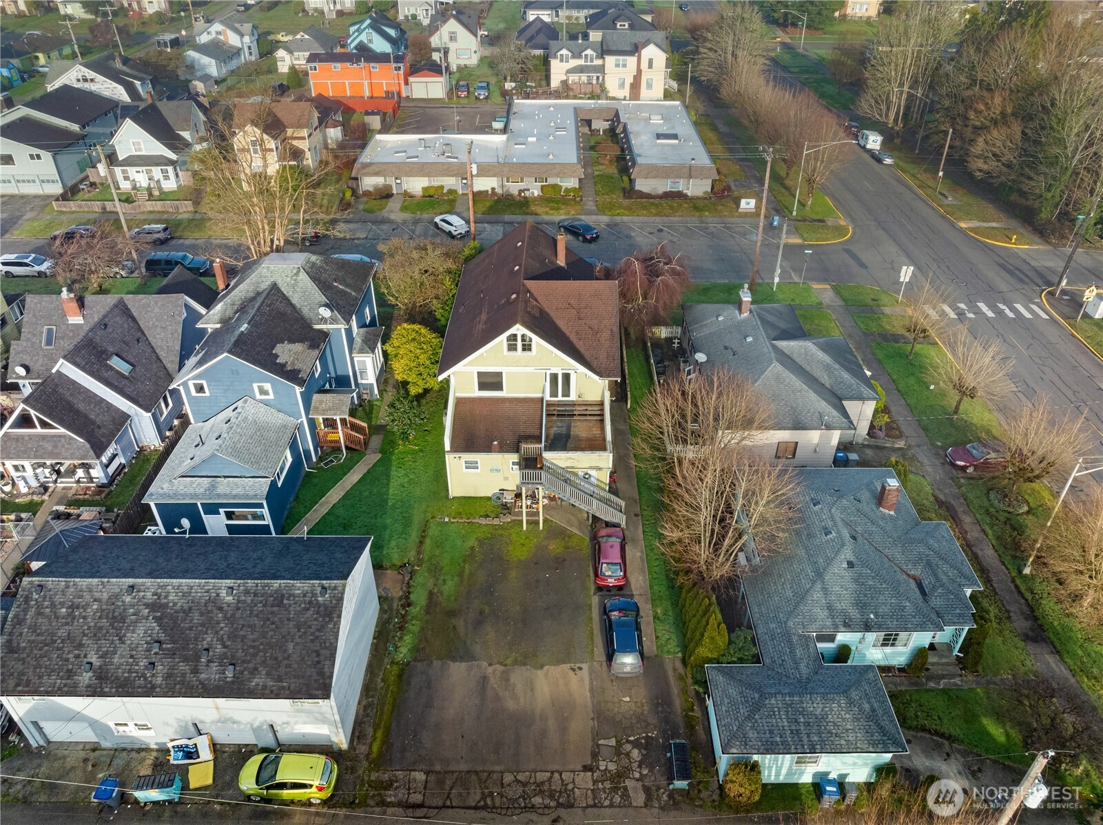 main property photo 24