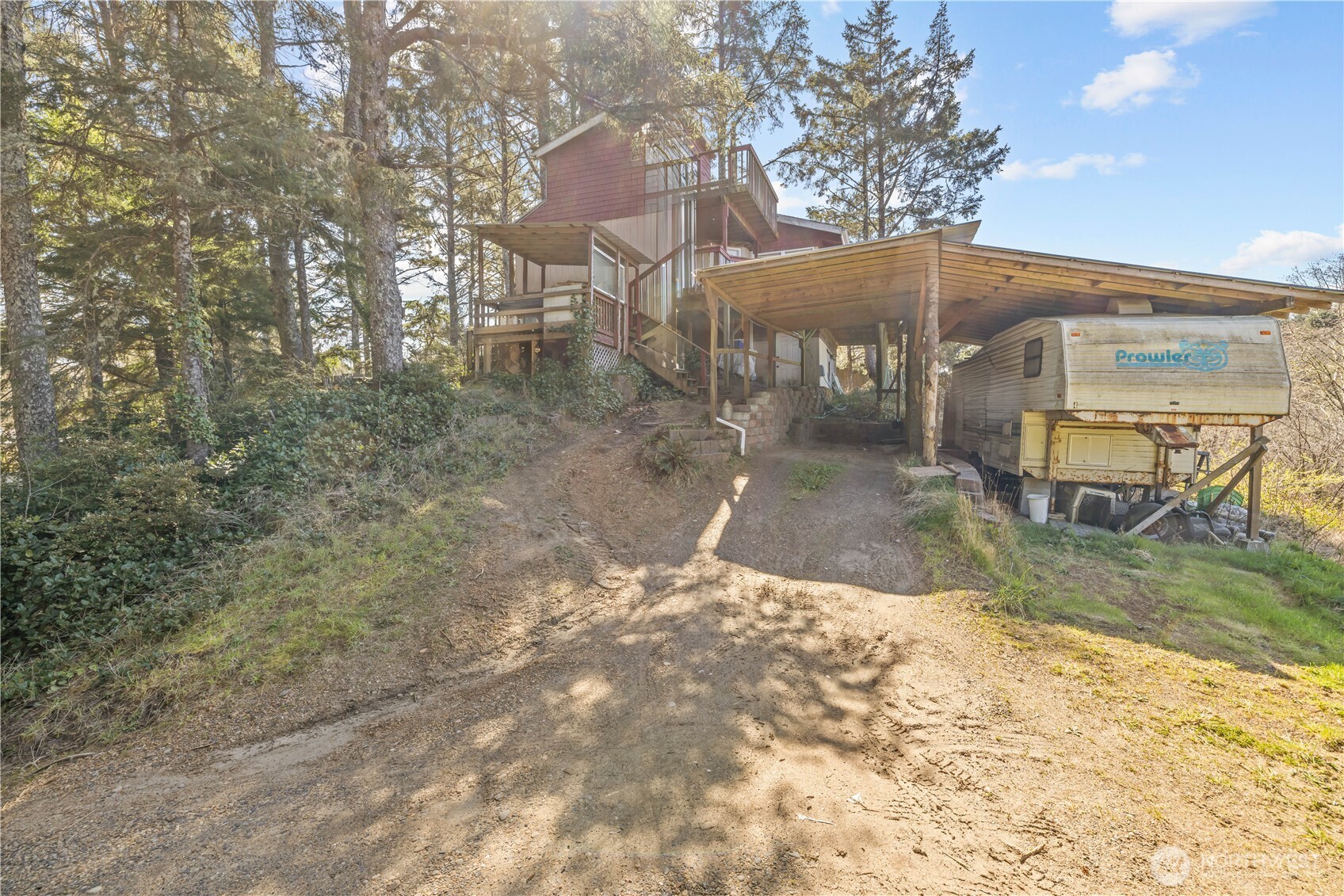 main property photo 24