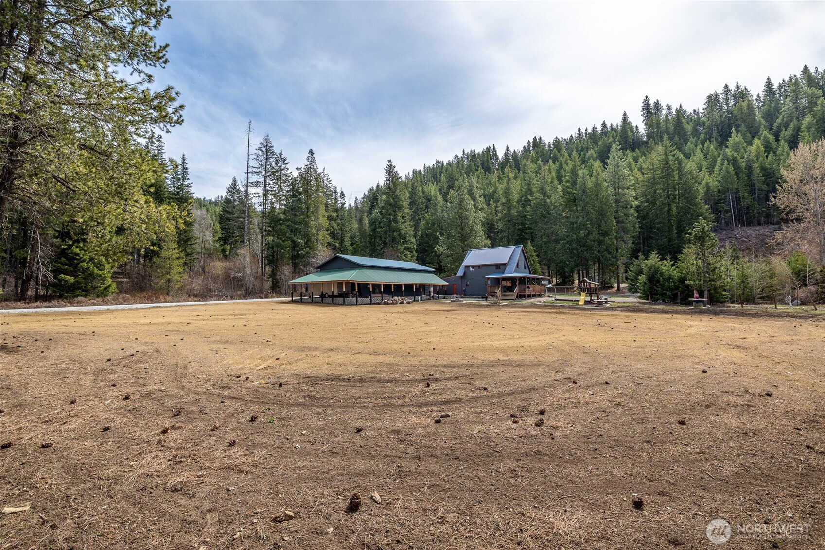 main property photo 2