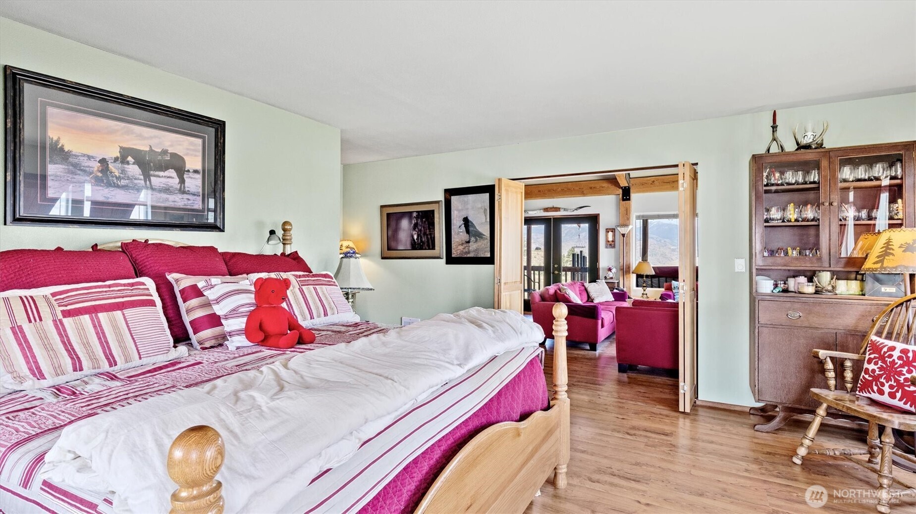 main property photo 19