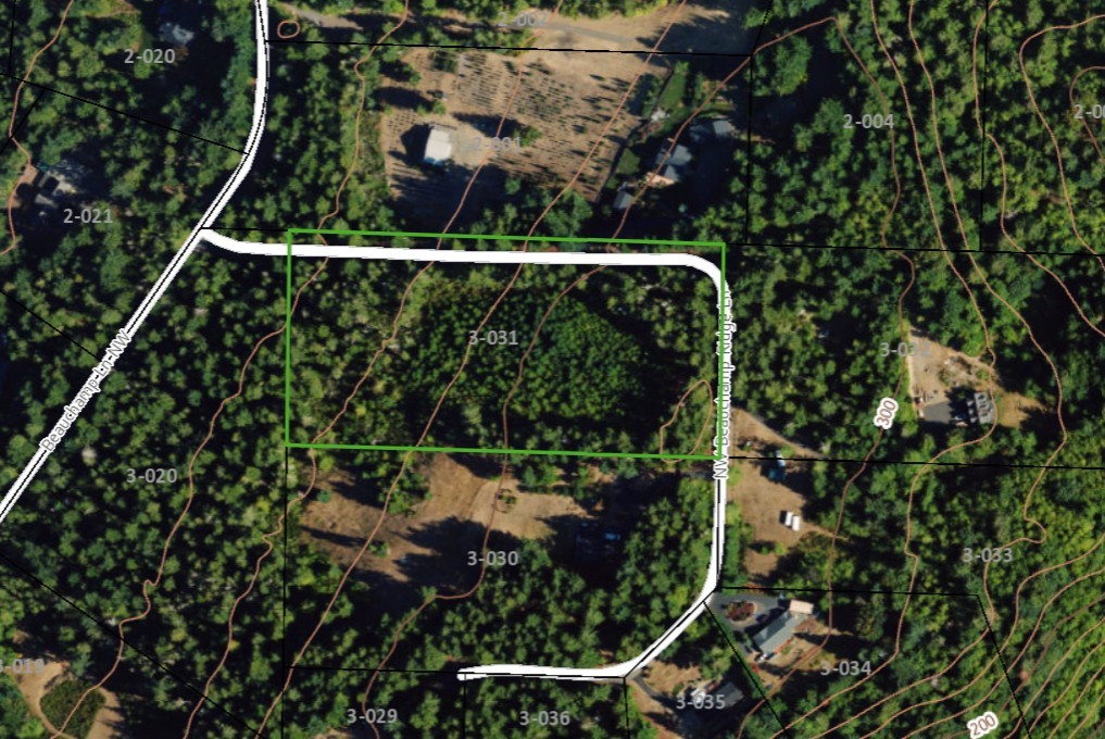 main property photo 30