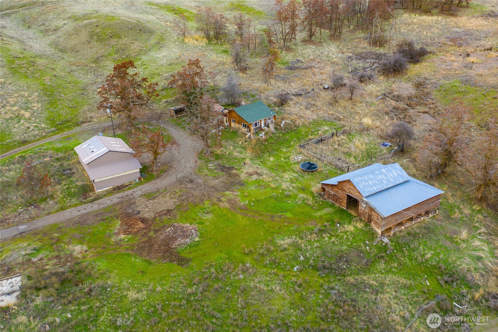 main property photo 27