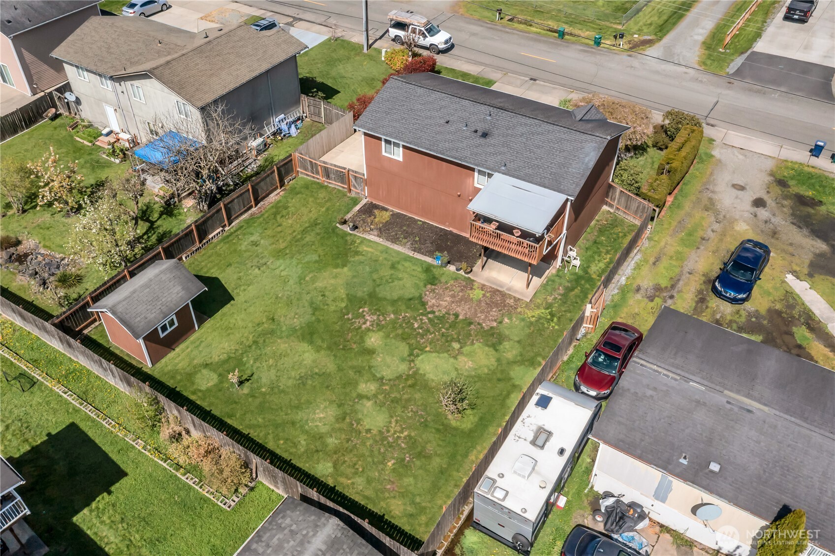 main property photo 20
