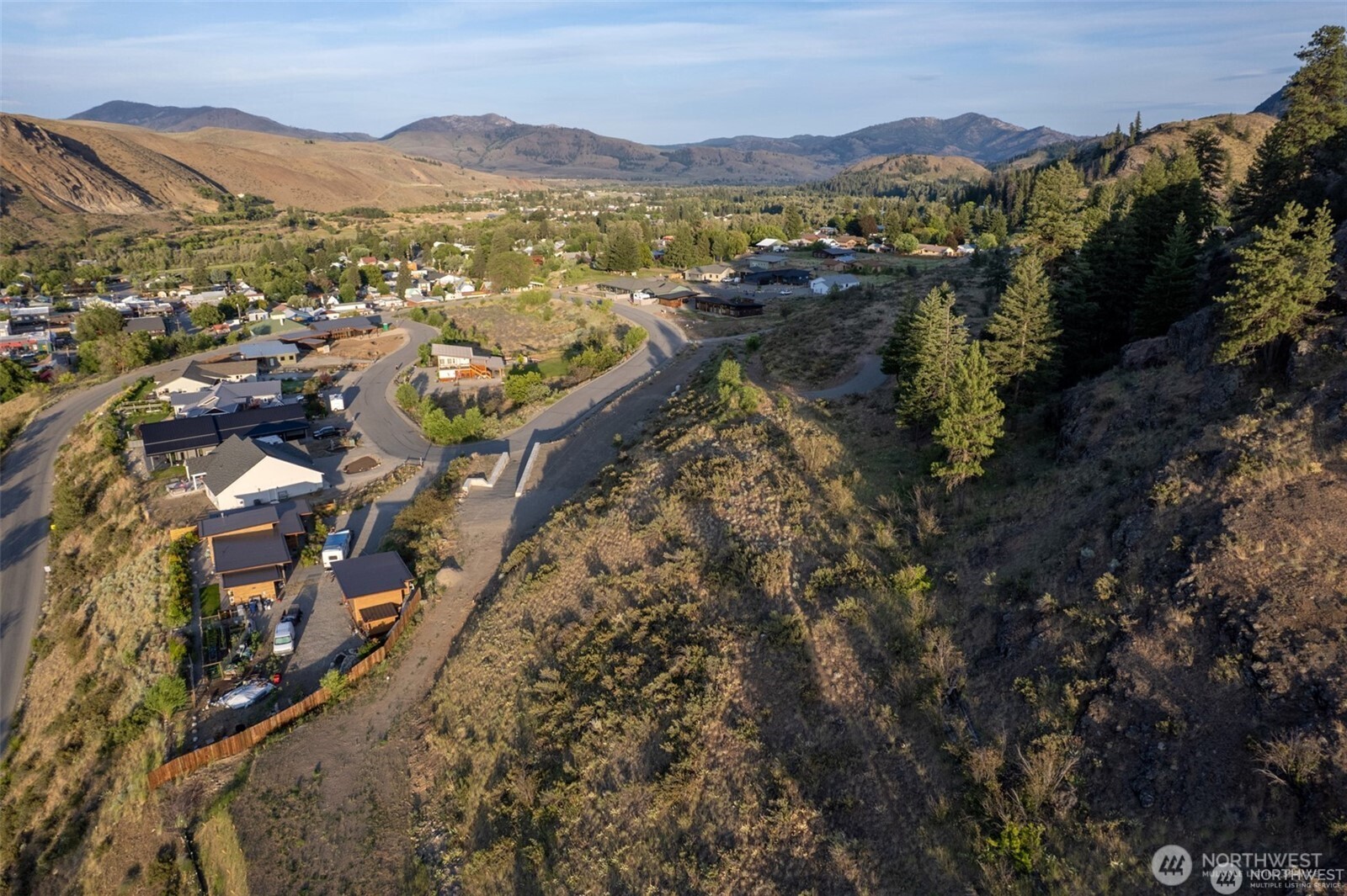 main property photo 34