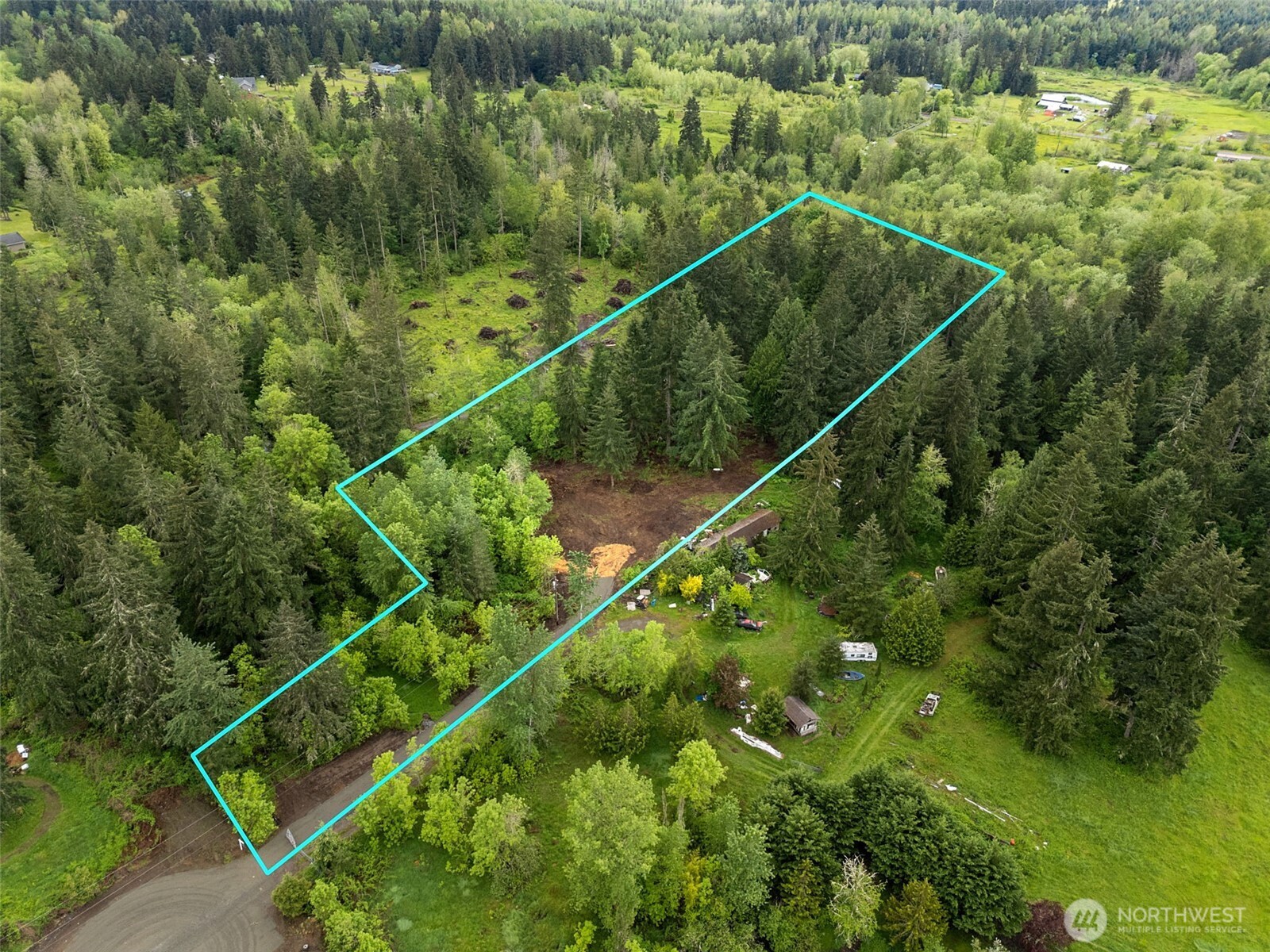 main property photo 16