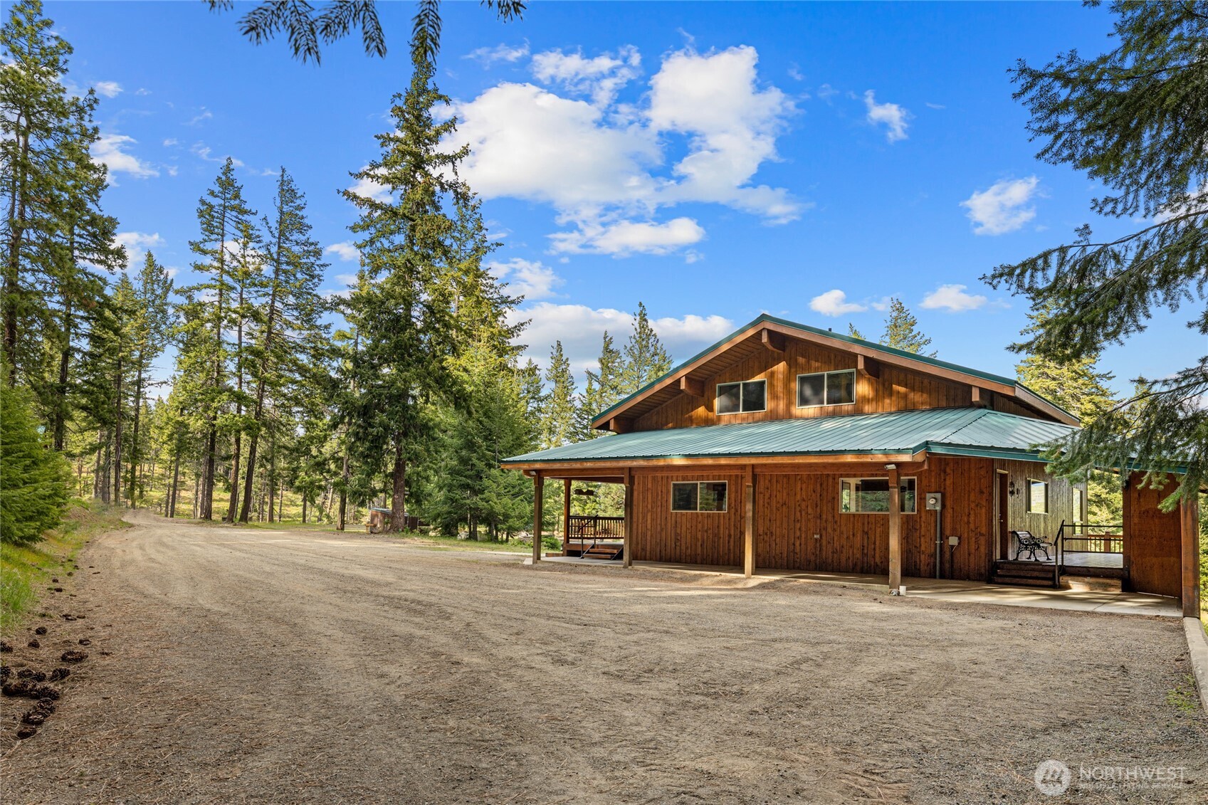main property photo 6