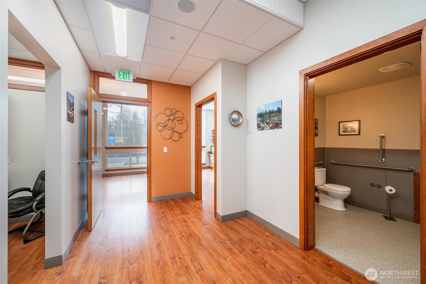main property photo 8