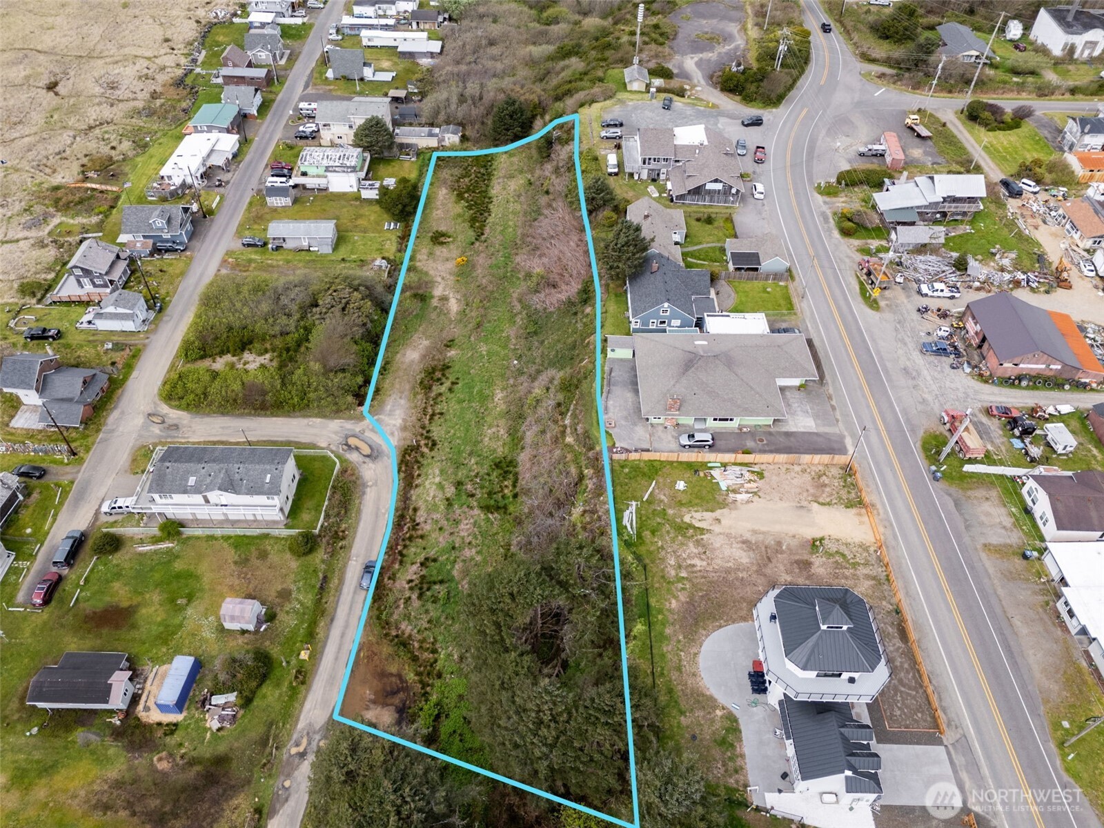 main property photo 3