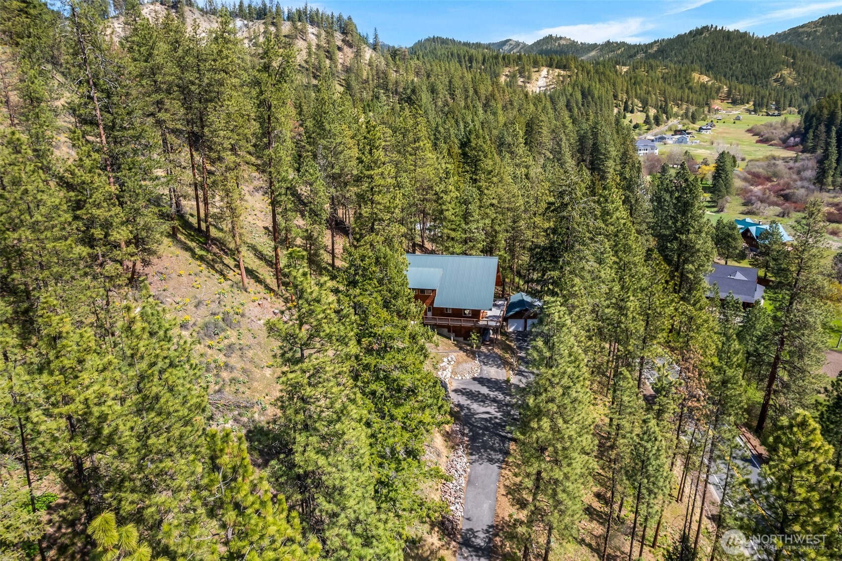 main property photo 32