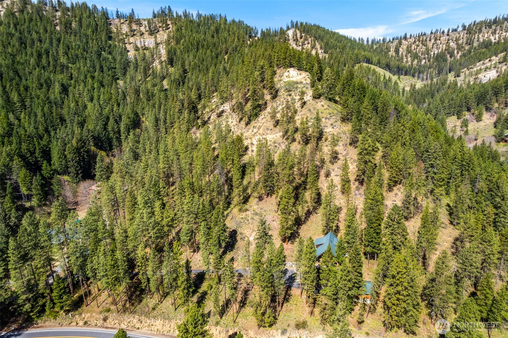 main property photo 34