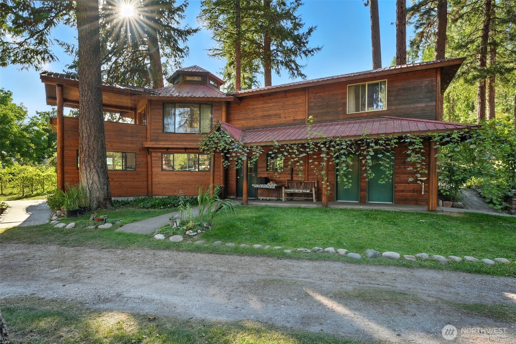 main property photo 13
