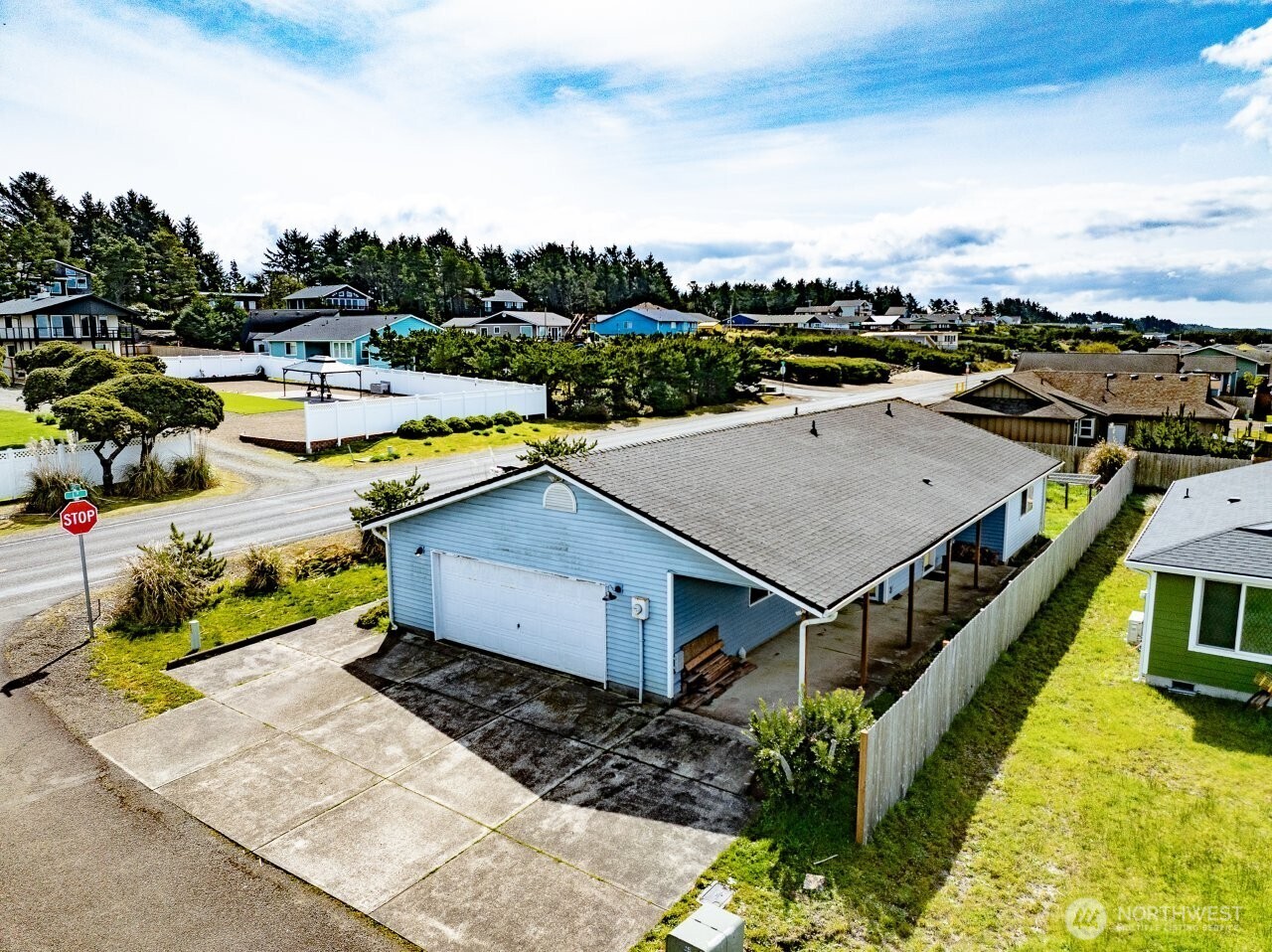 main property photo 17